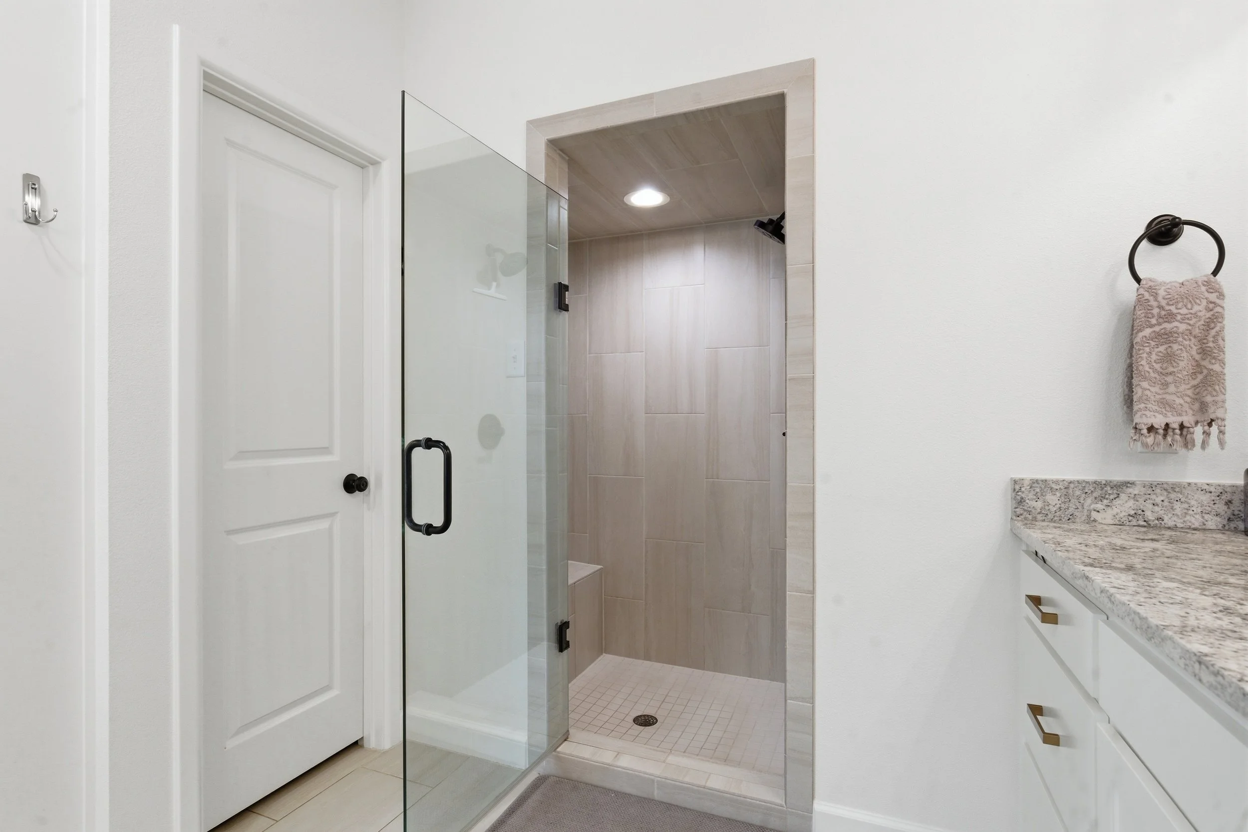 4400_Heritage_Oaks_Dr_013.jpg