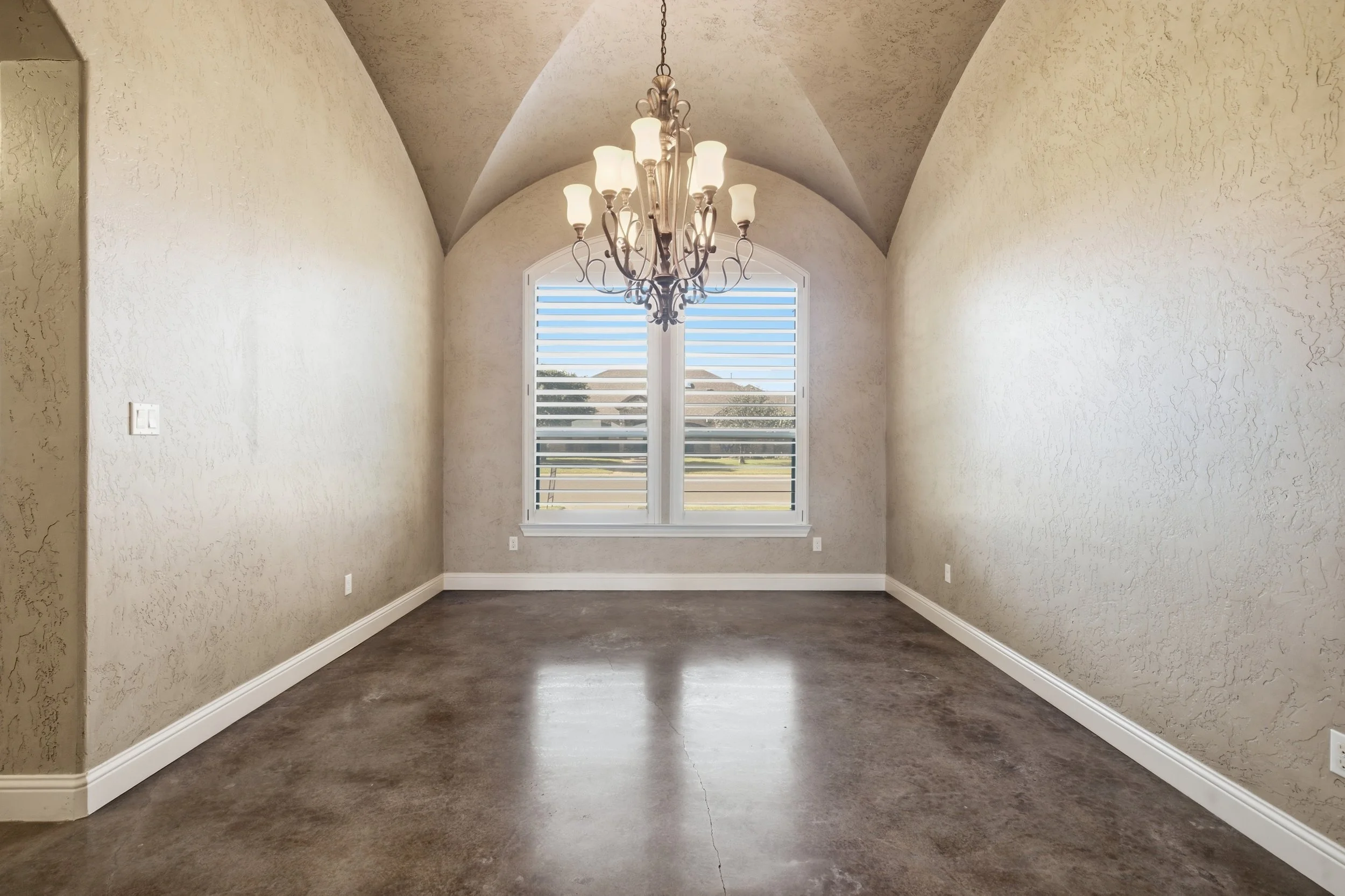 4316_Wood_Drive_Midland_003.jpg