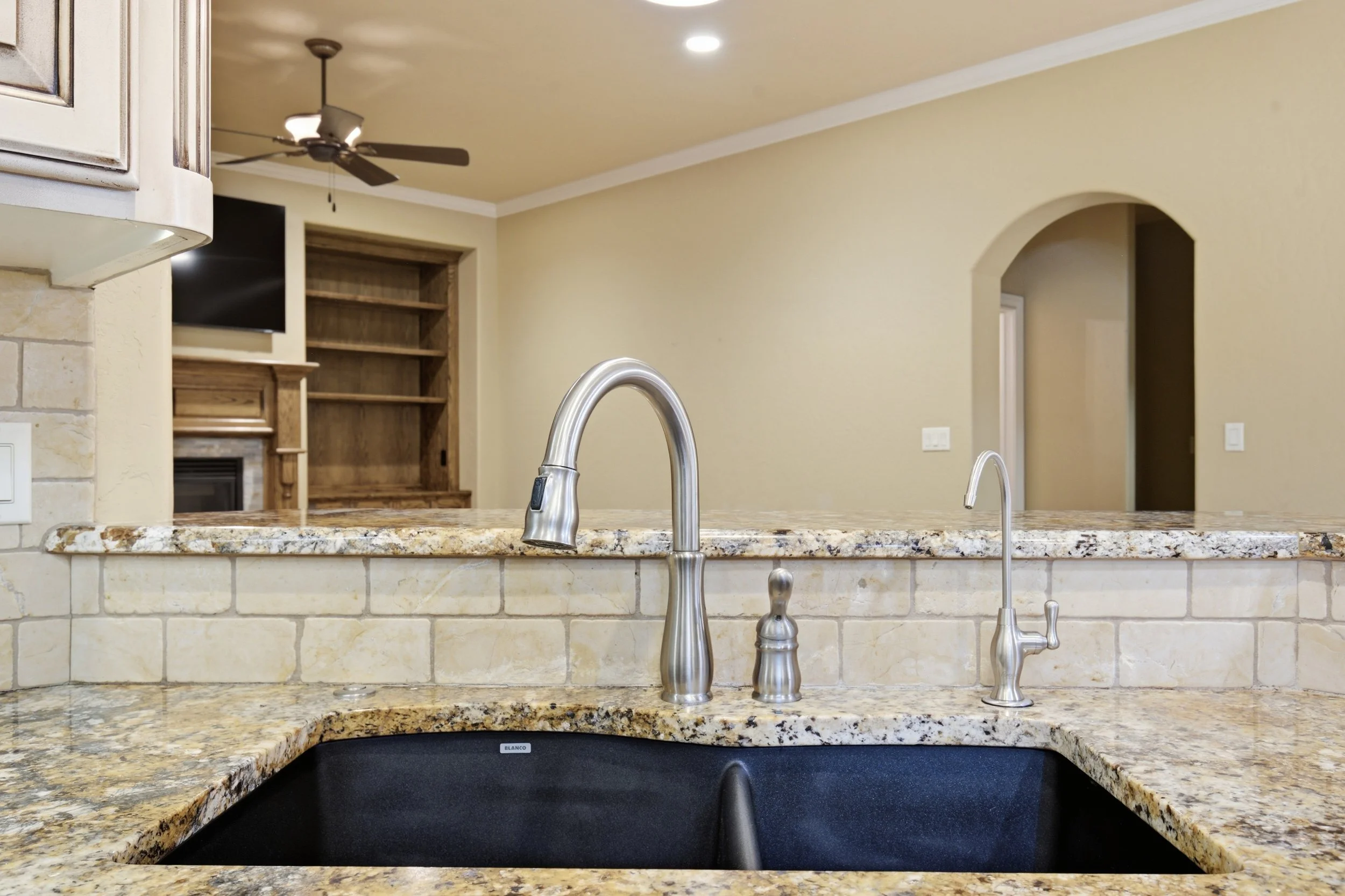 4316_Wood_Drive_Midland_028.jpg
