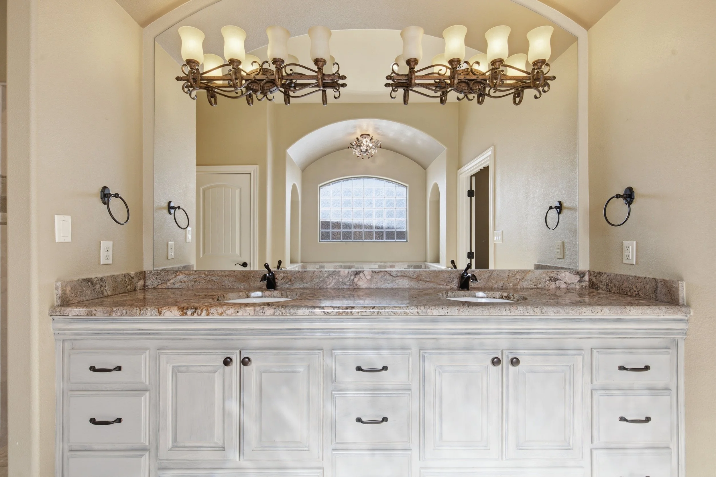 4316_Wood_Drive_Midland_012.jpg