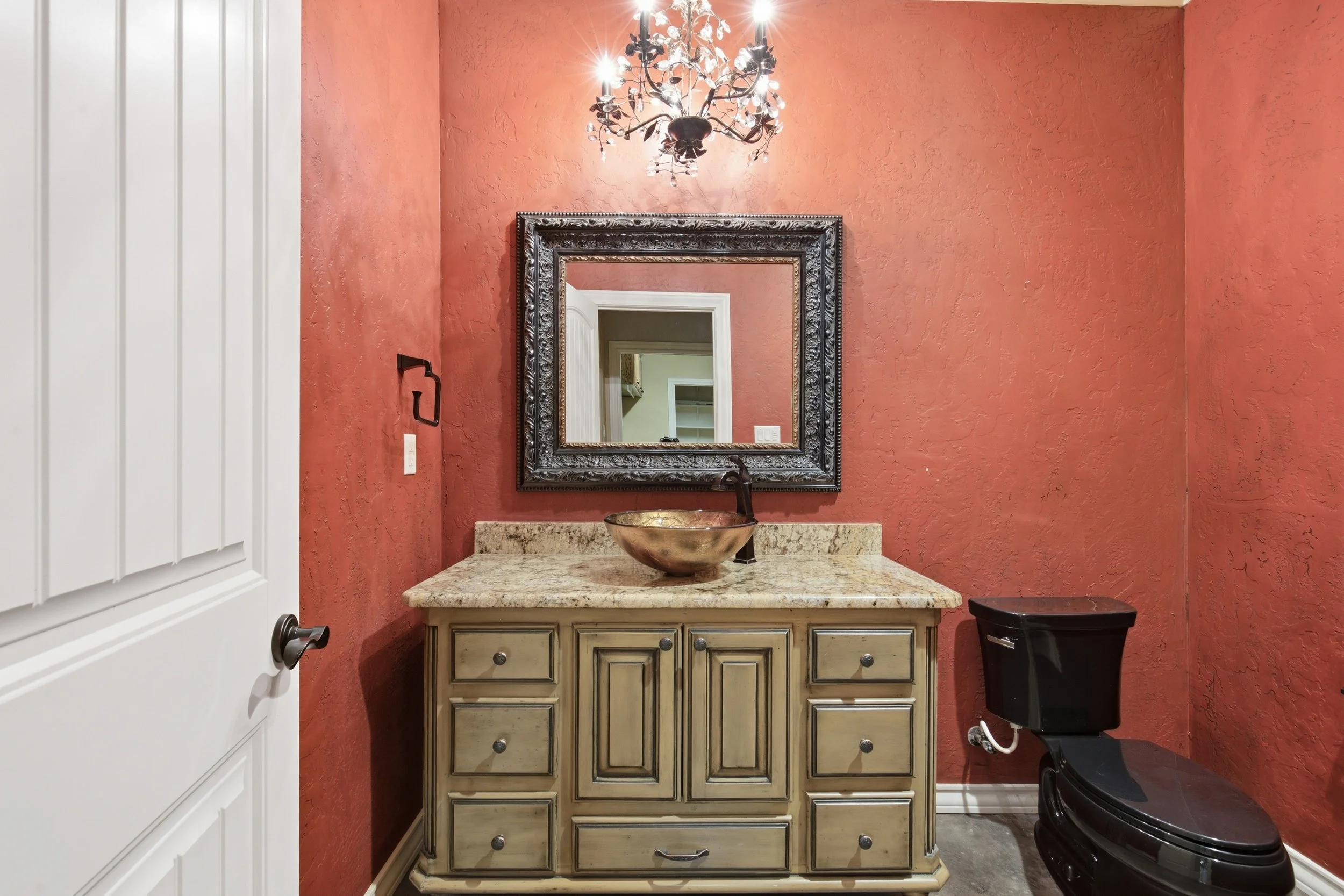 4316_Wood_Drive_Midland_033.jpg