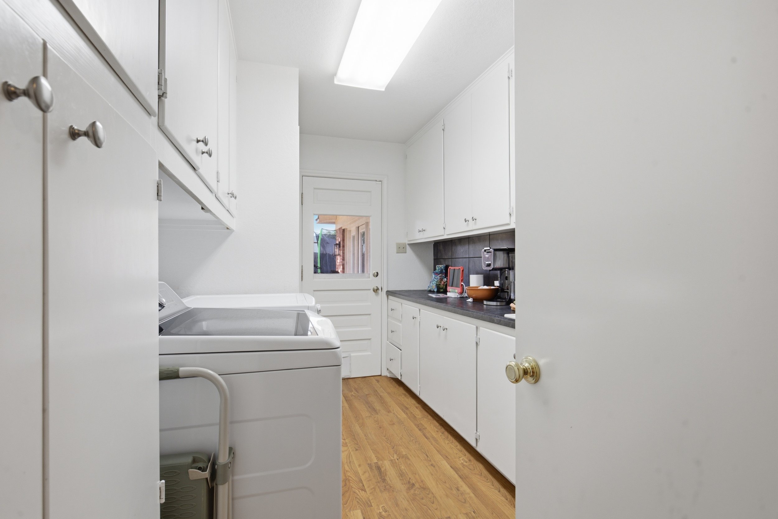 3204_Boyd_Avenue_Midland_002.jpg