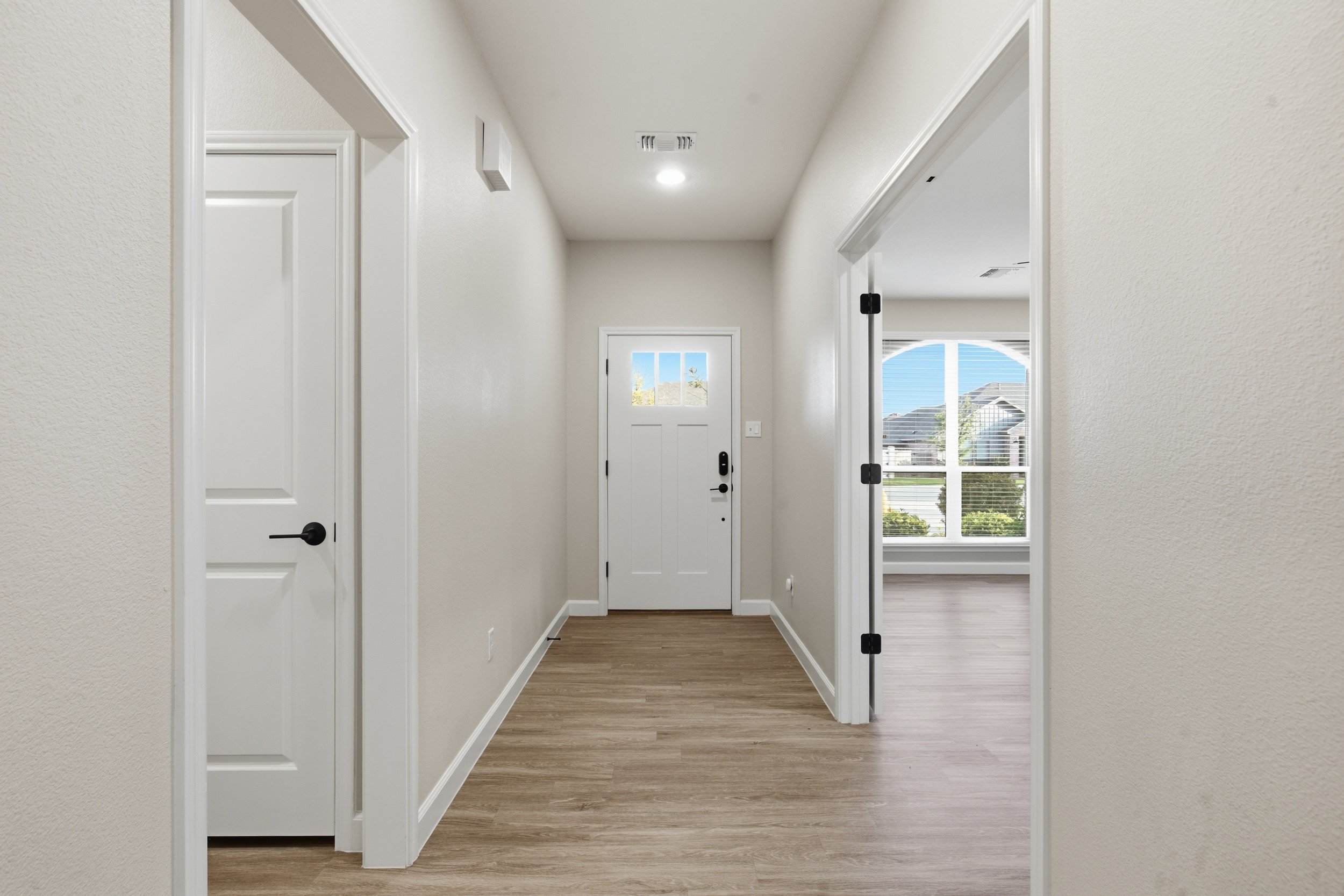 6104_Lampasas_Court_Midland_016.jpg