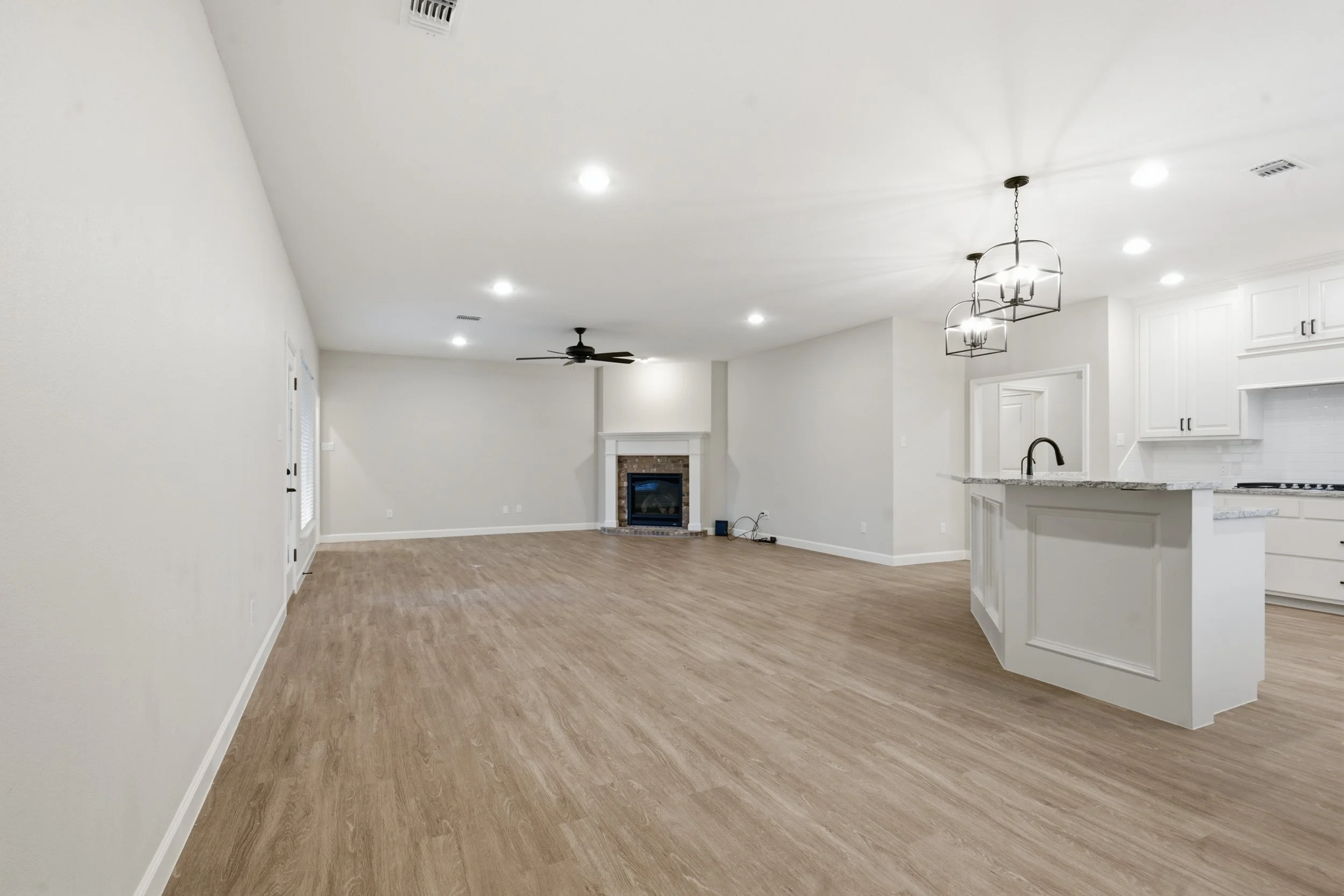6104_Lampasas_Court_Midland_025.jpg