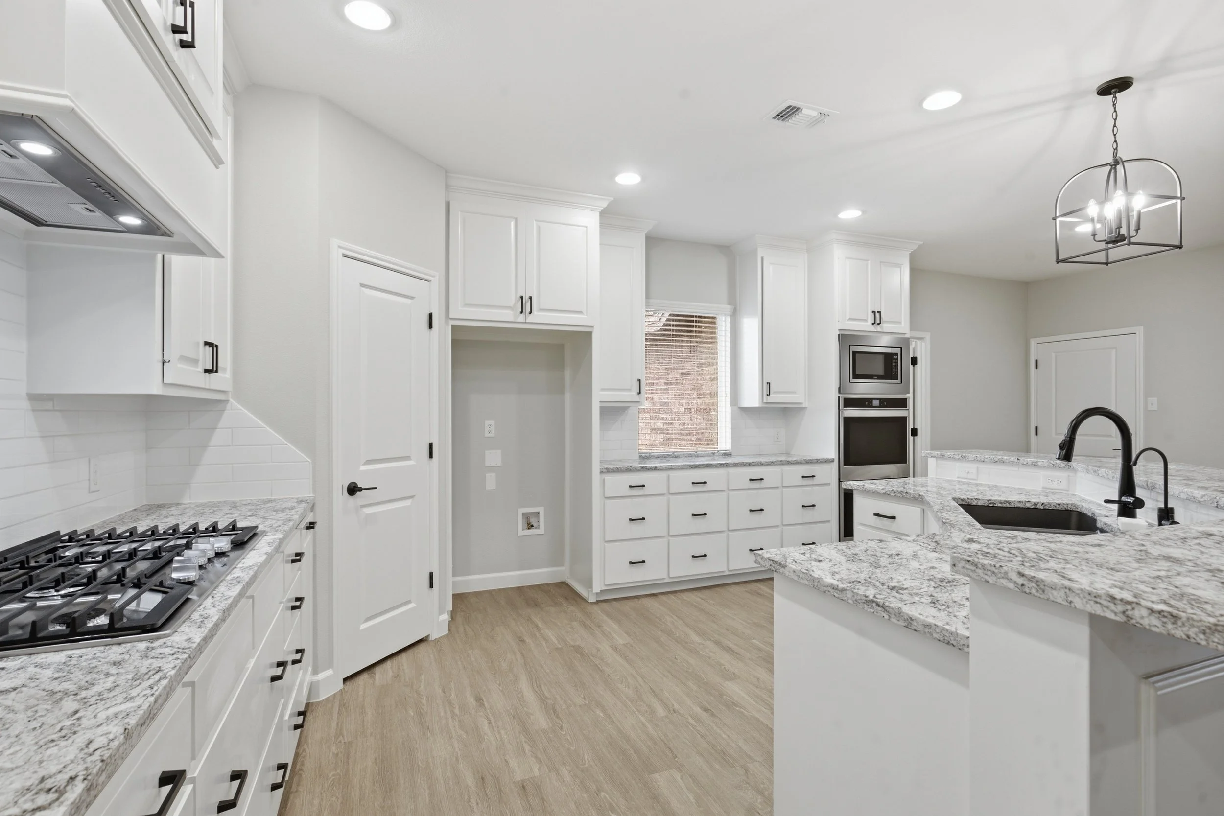 6104_Lampasas_Court_Midland_023.jpg