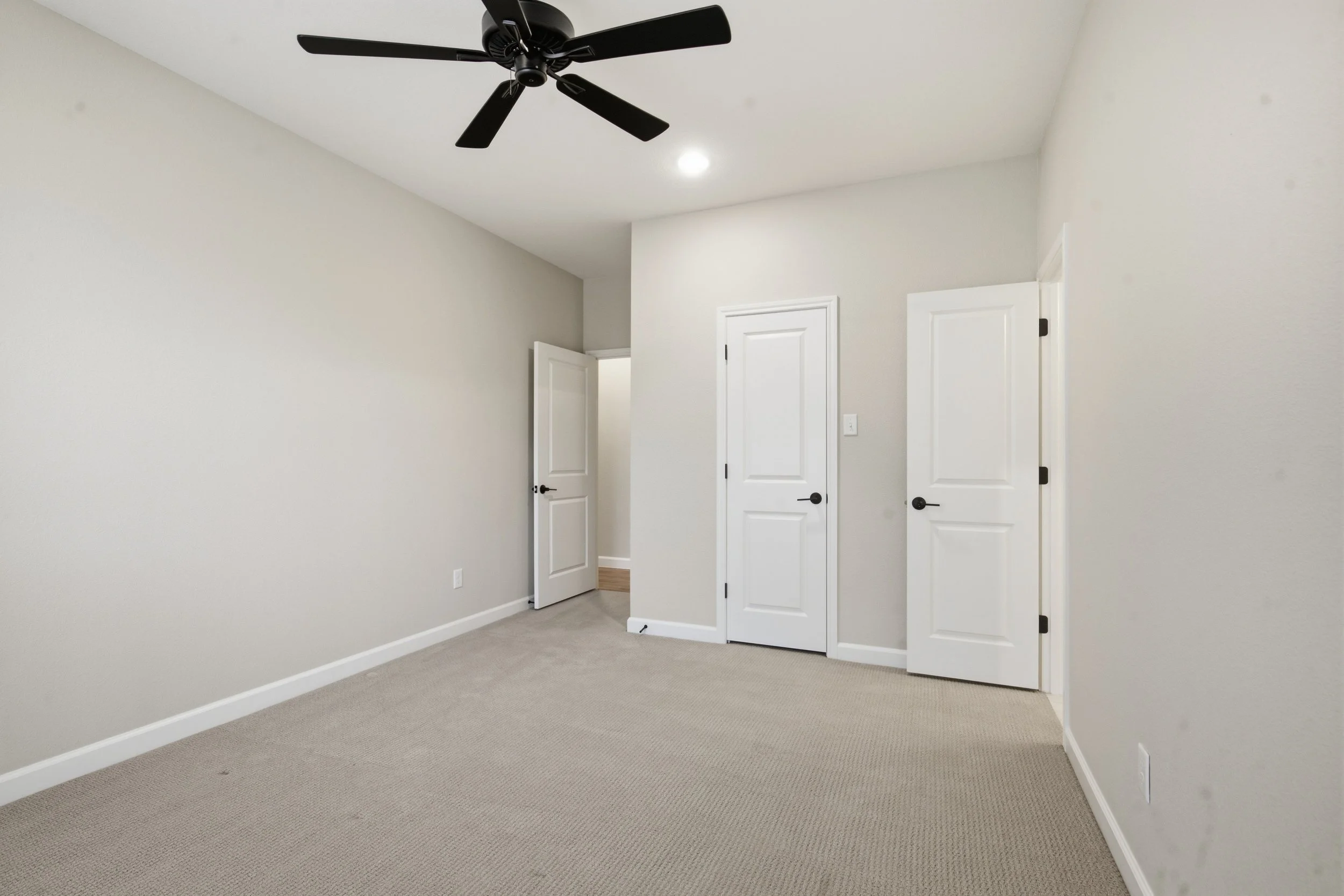 6104_Lampasas_Court_Midland_010.jpg
