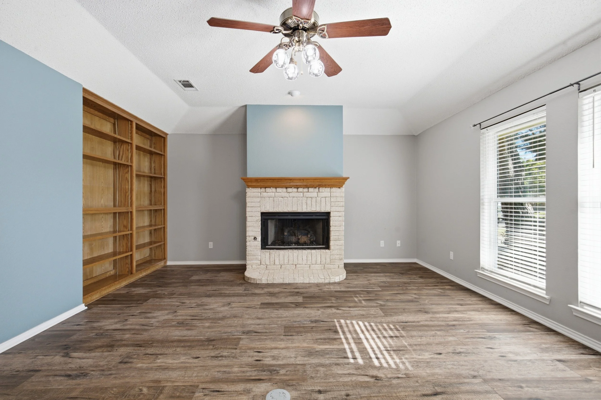 4820_Timber_Lane_Midland_002.jpg