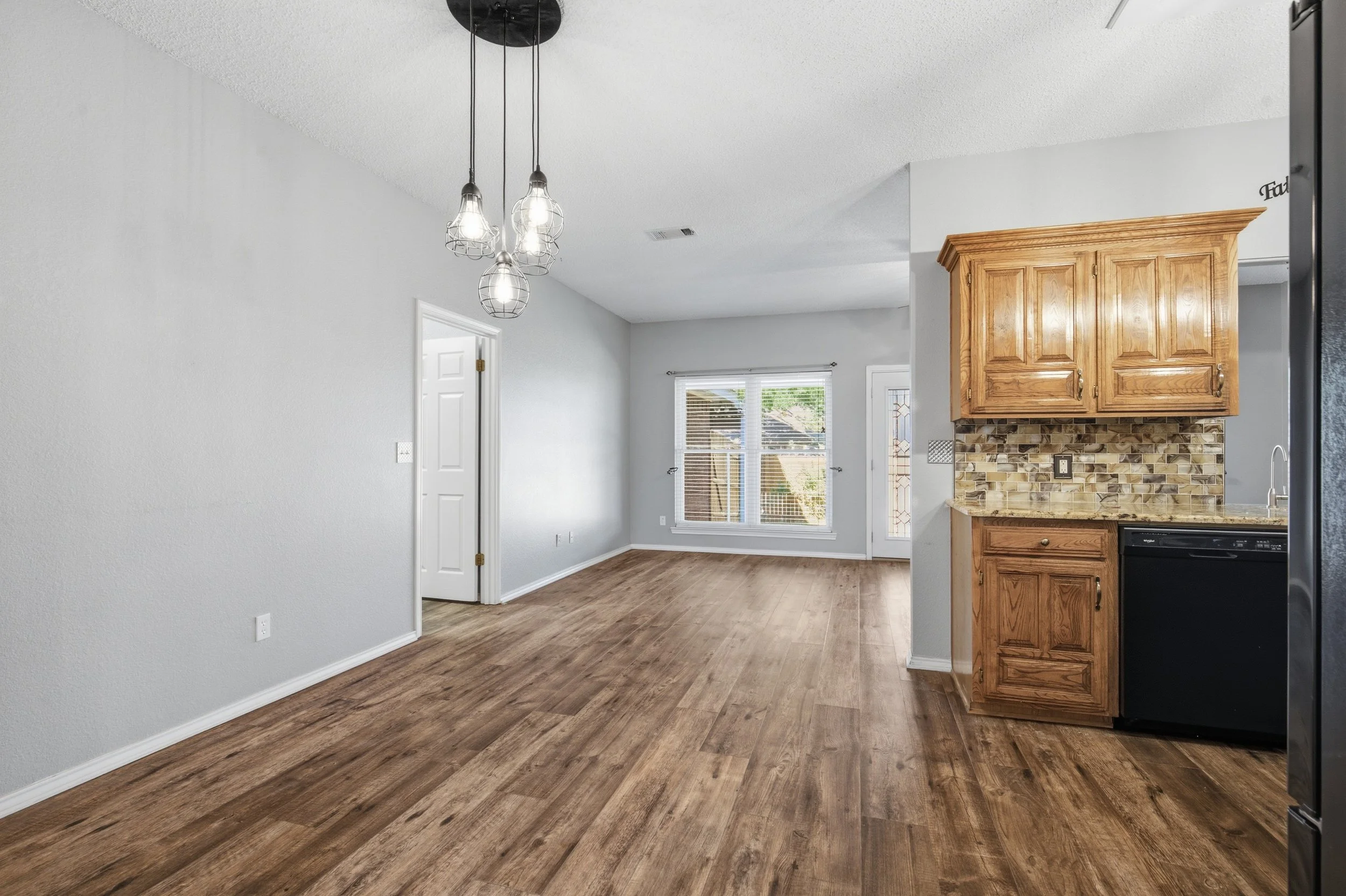 4820_Timber_Lane_Midland_019.jpg