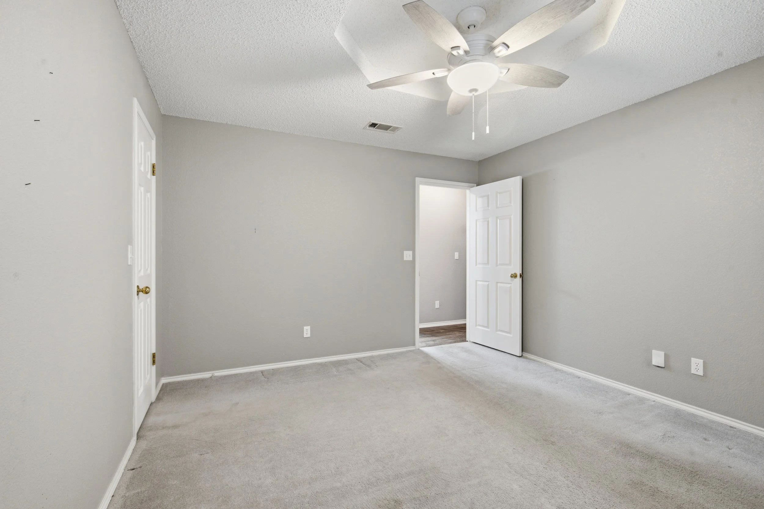 4820_Timber_Lane_Midland_016.jpg