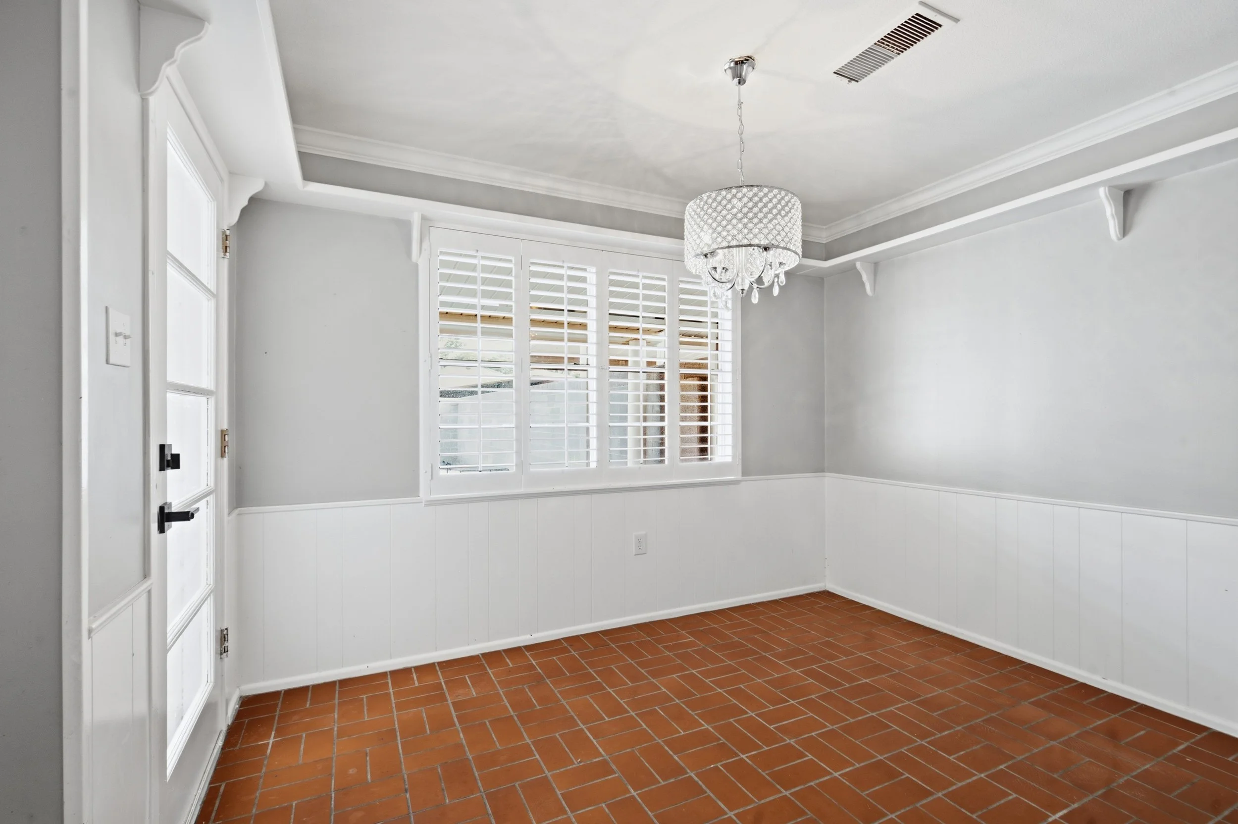 3_Metz_Court_Midland_030.jpg
