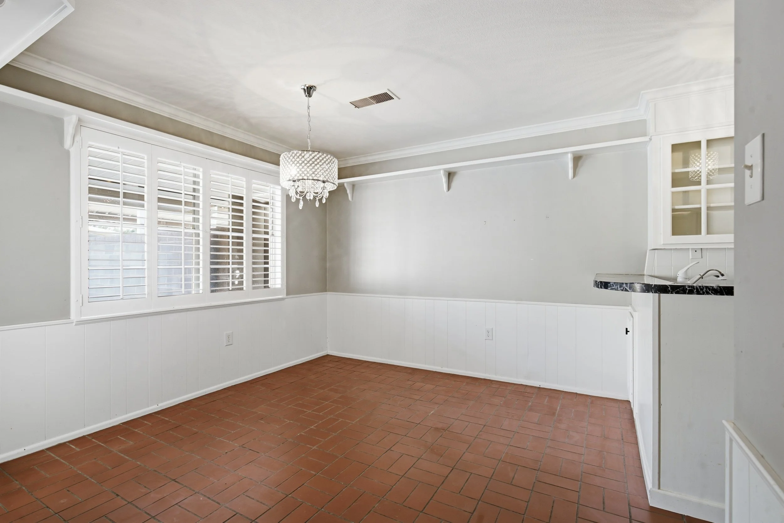3_Metz_Court_Midland_044.jpg
