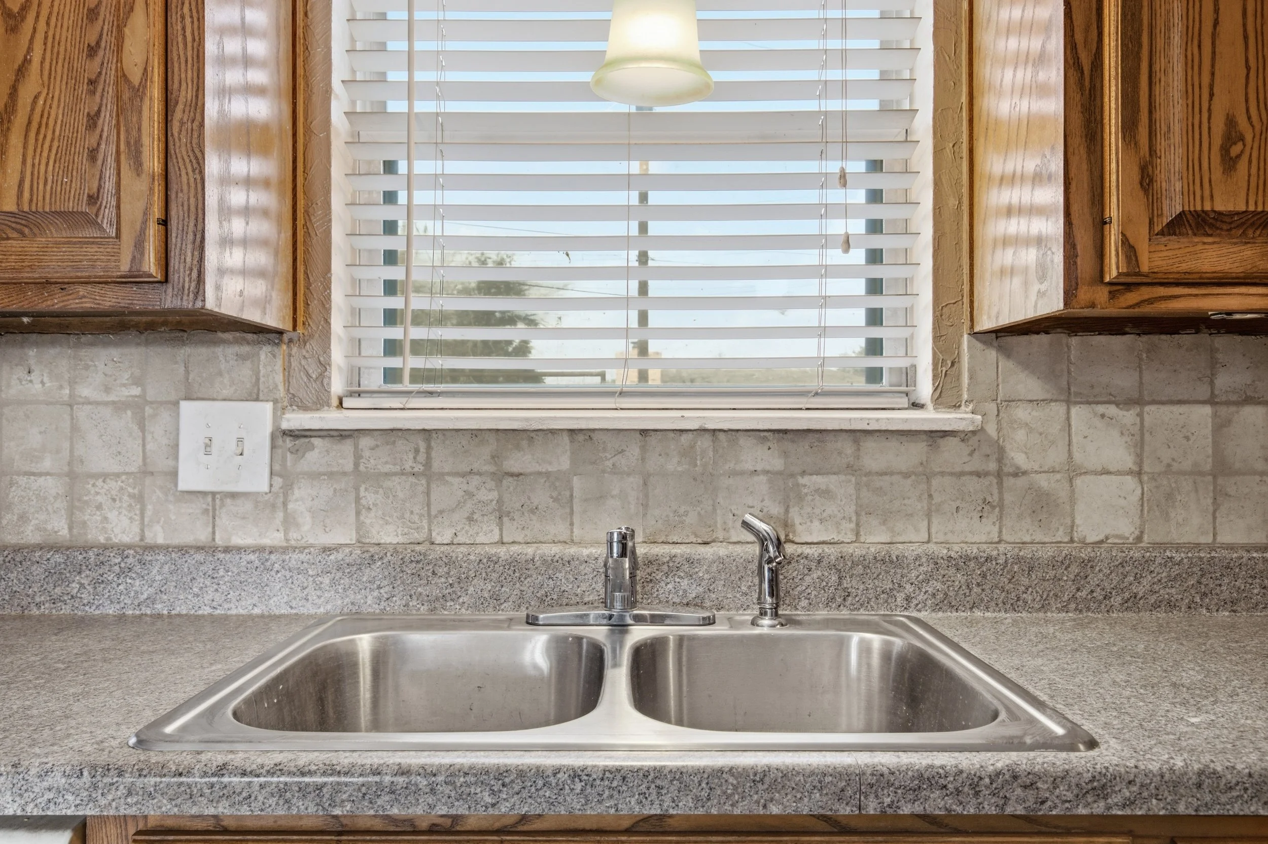 1606_Delmar_Street_Midland_023.jpg