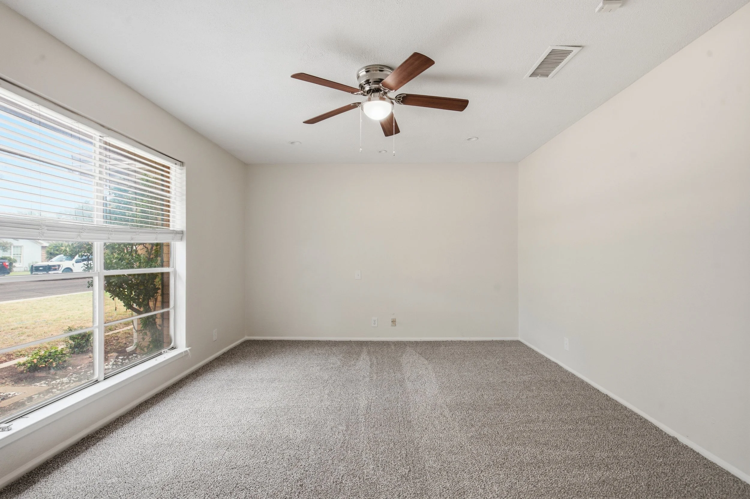 3905_Crestline_Avenue_Midland_004.jpg
