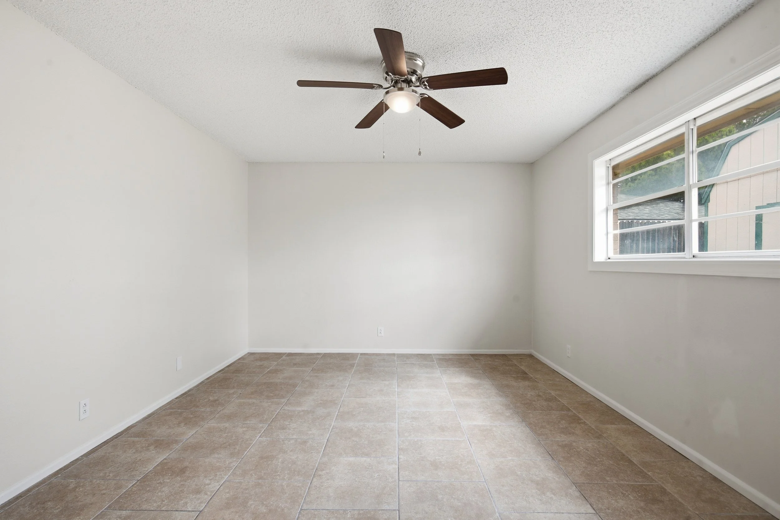 3905_Crestline_Avenue_Midland_016.jpg