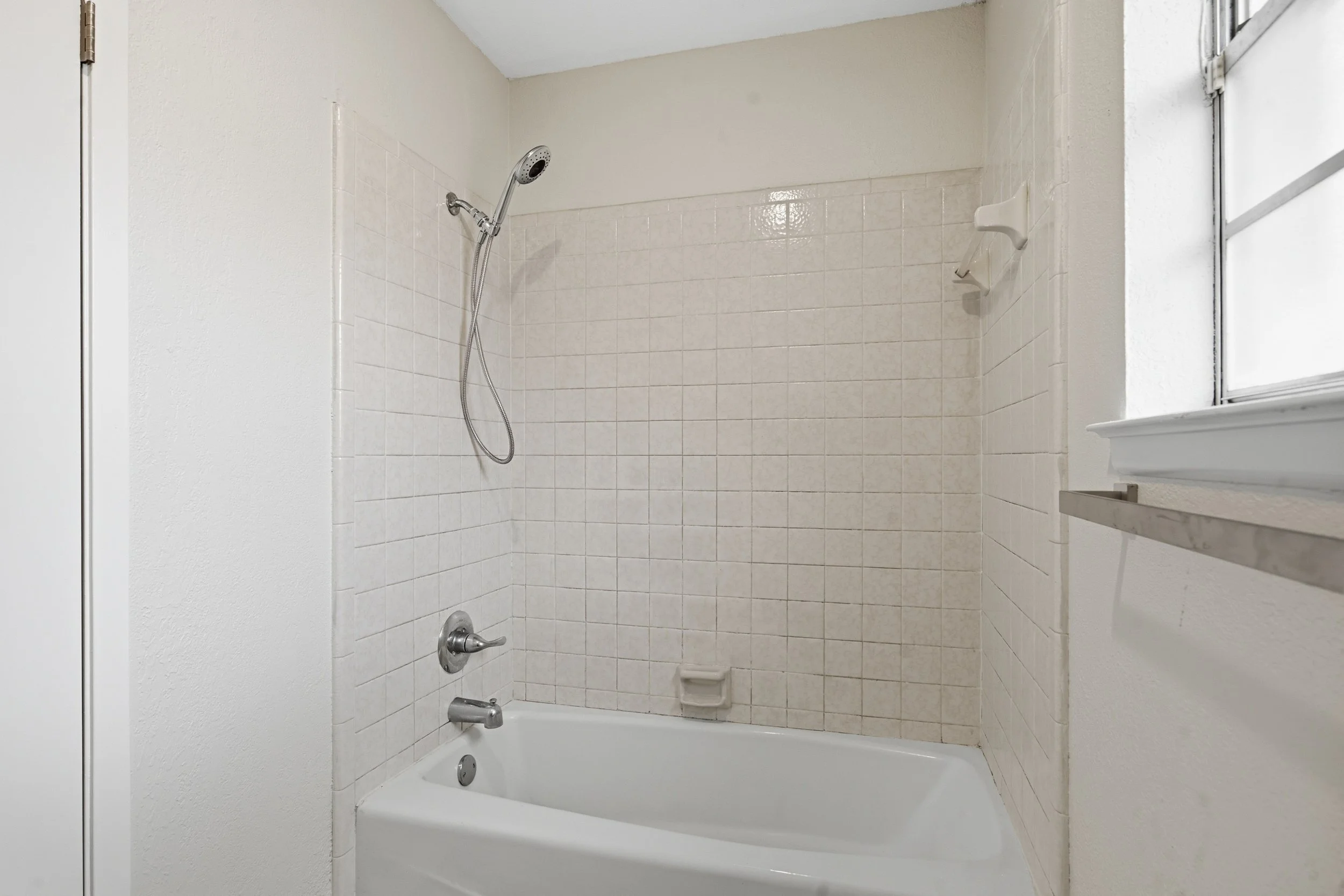 3905_Crestline_Avenue_Midland_025.jpg