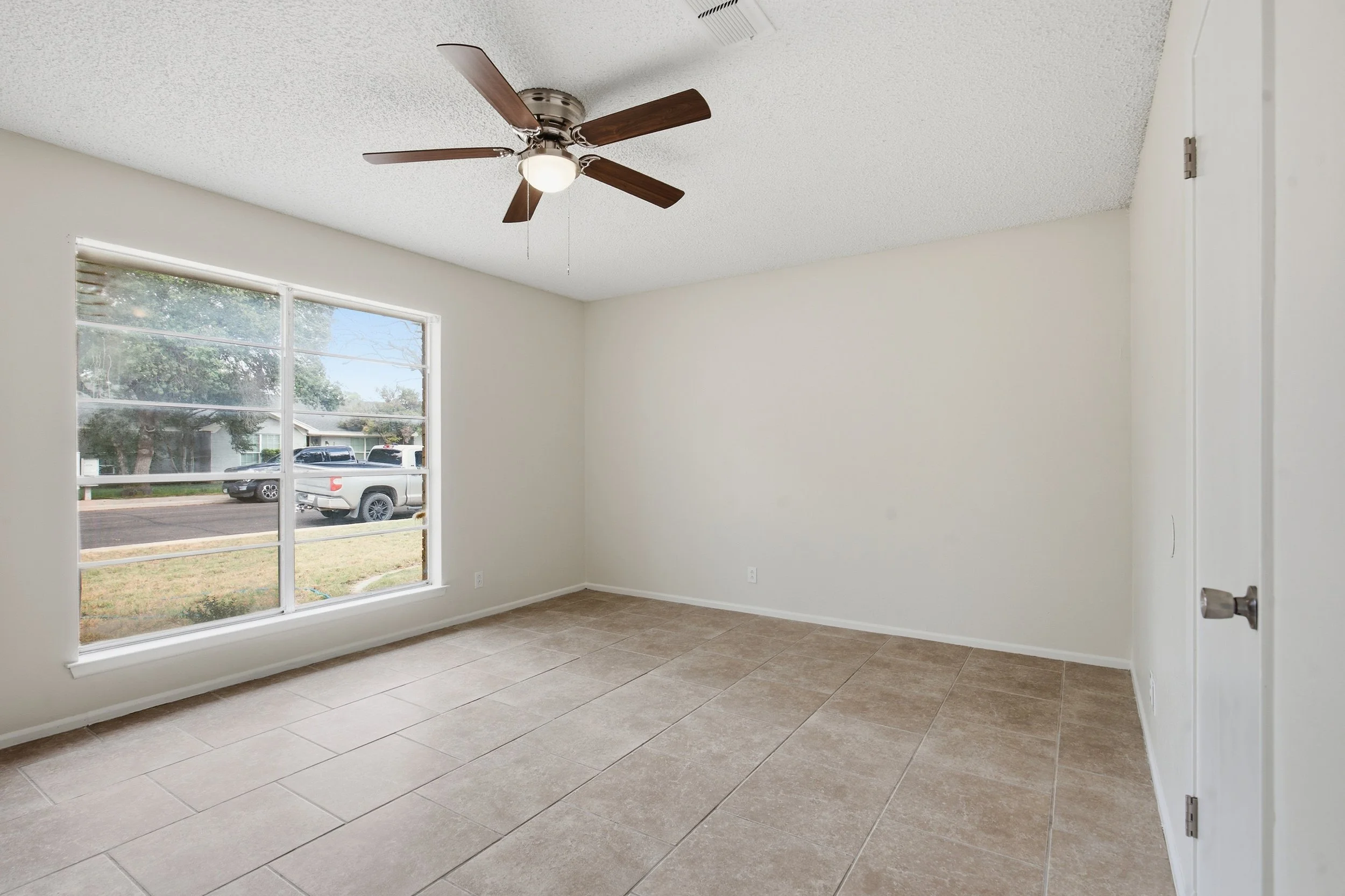 3905_Crestline_Avenue_Midland_027.jpg