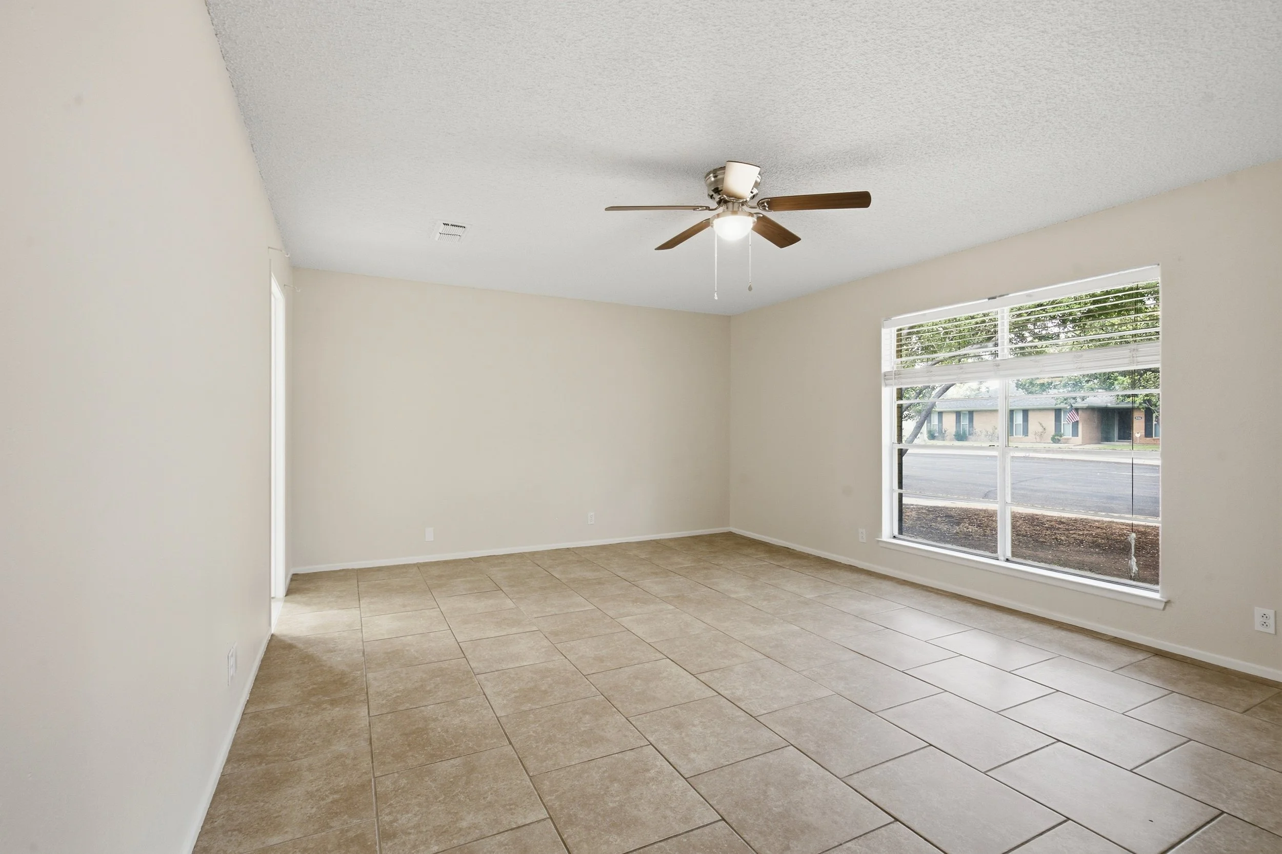 3905_Crestline_Avenue_Midland_033.jpg