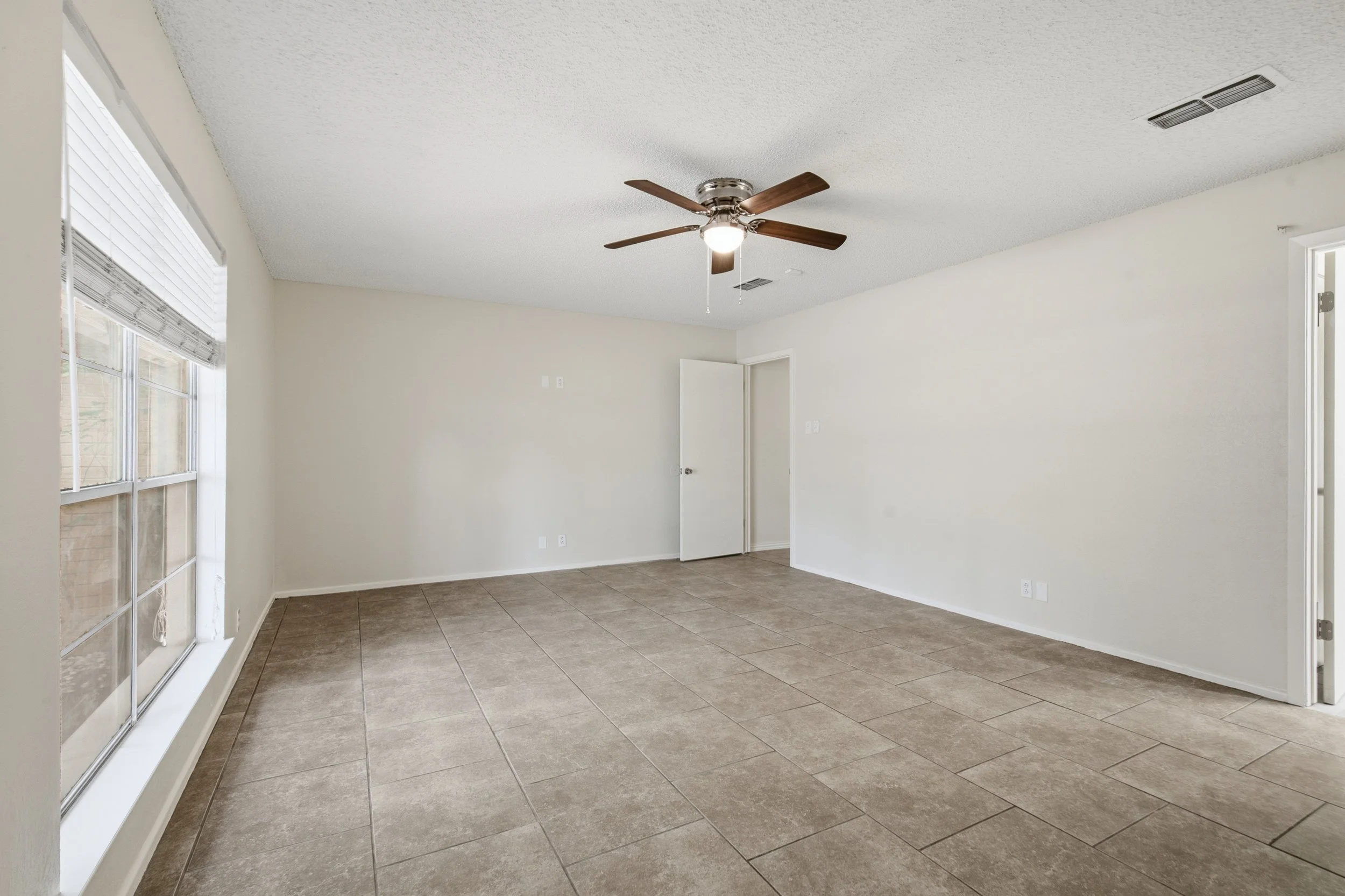 3905_Crestline_Avenue_Midland_034.jpg