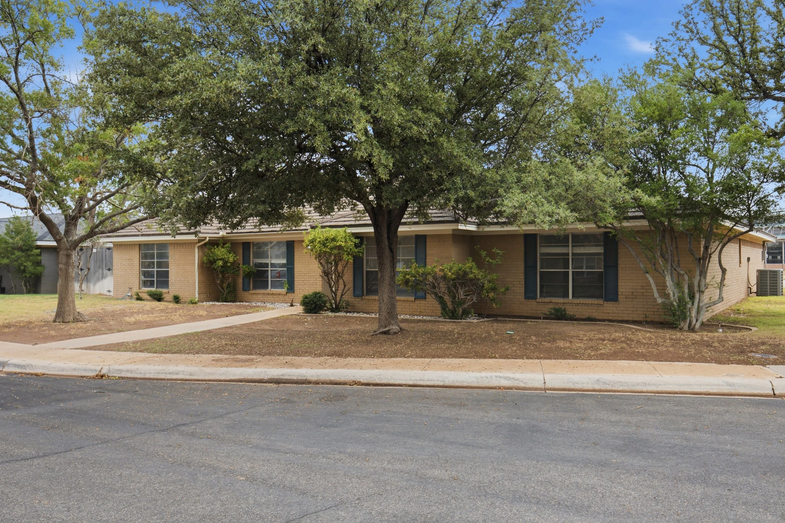 3905_Crestline_Avenue_Midland_043.jpg