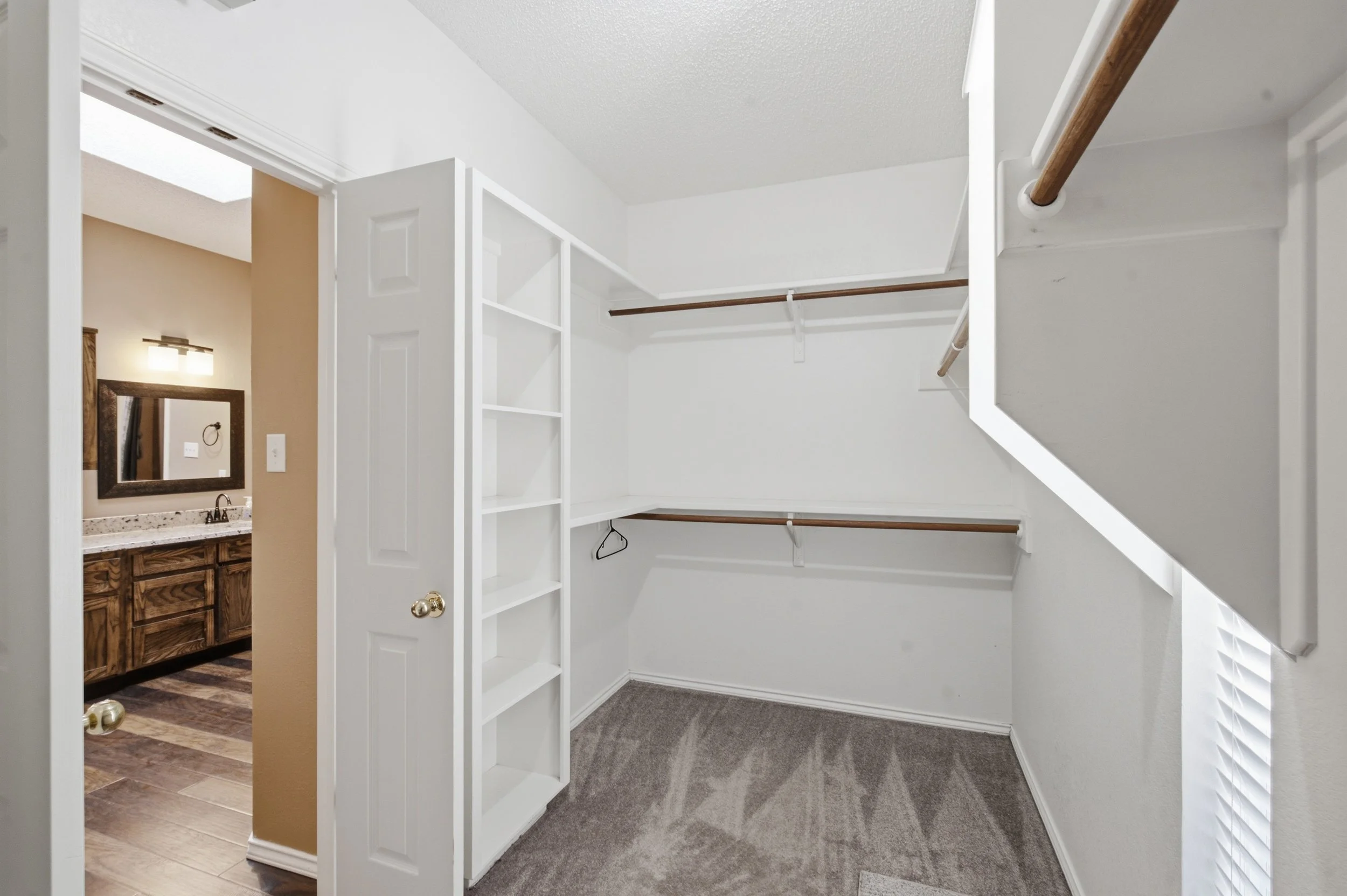 2527_Castleford_Road_Midland_007.jpg