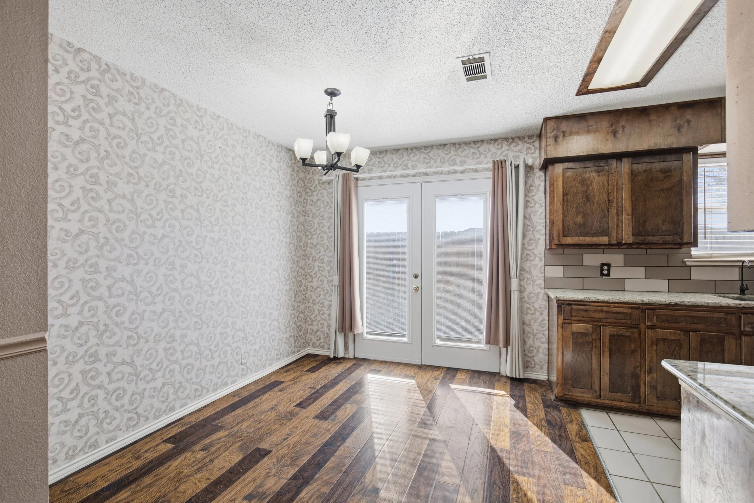 2527_Castleford_Road_Midland_014.jpg