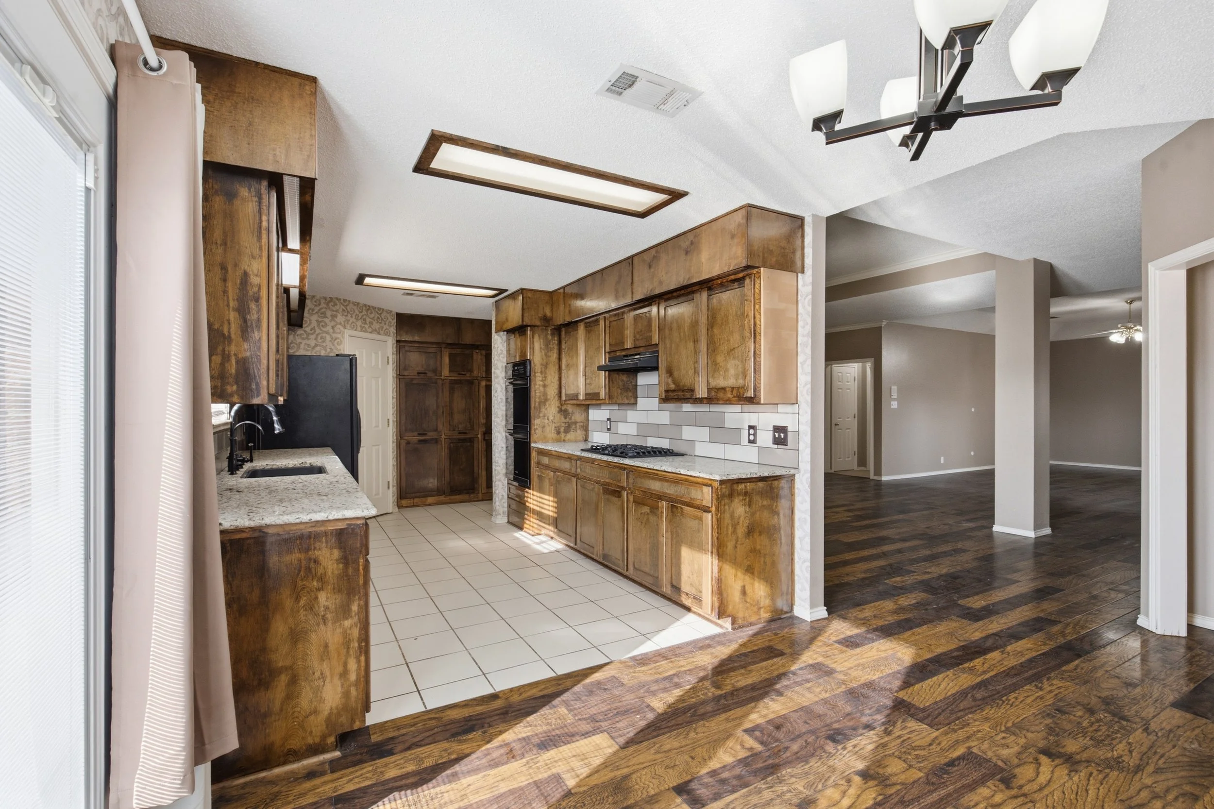 2527_Castleford_Road_Midland_018.jpg