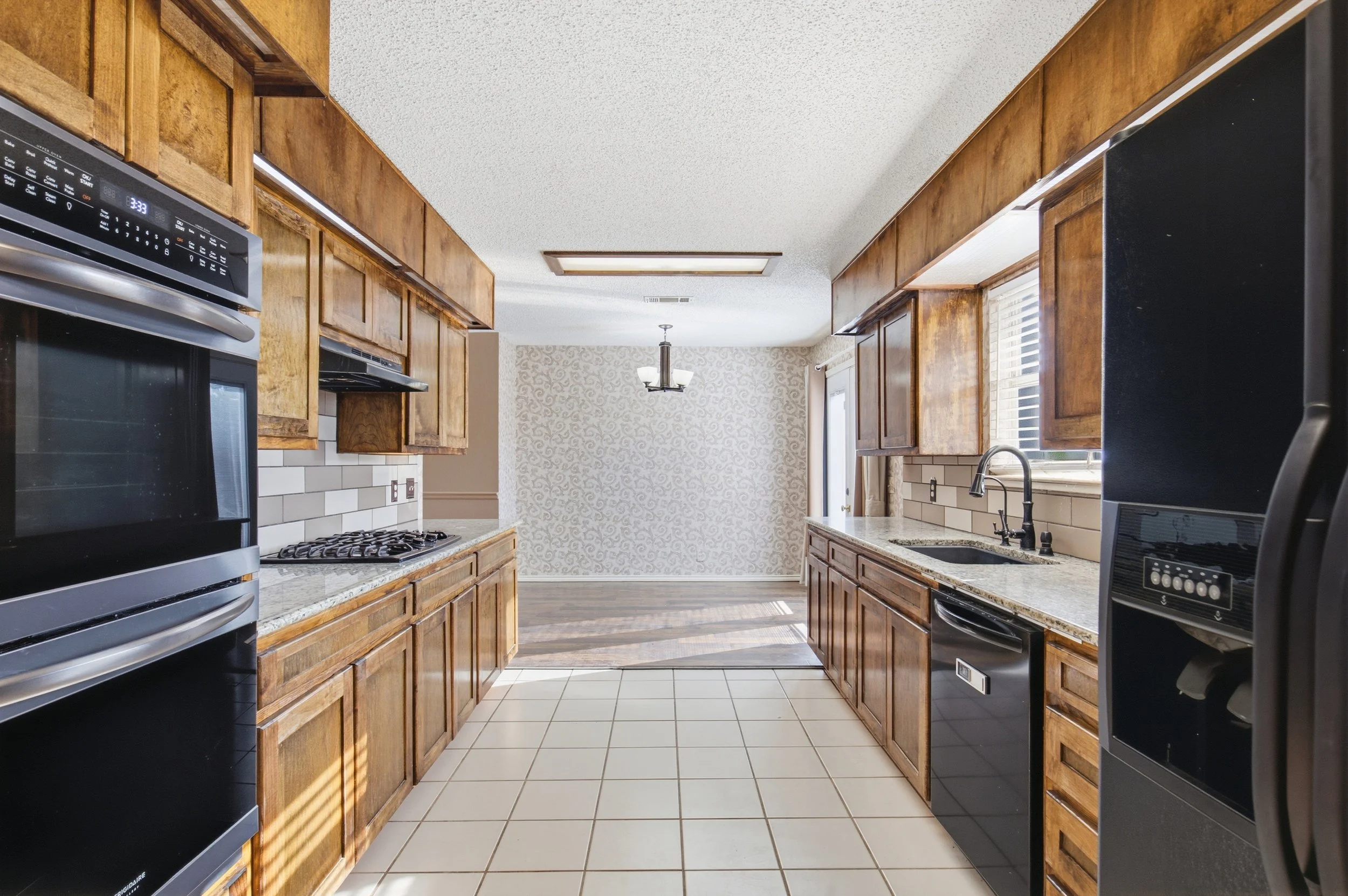 2527_Castleford_Road_Midland_019.jpg