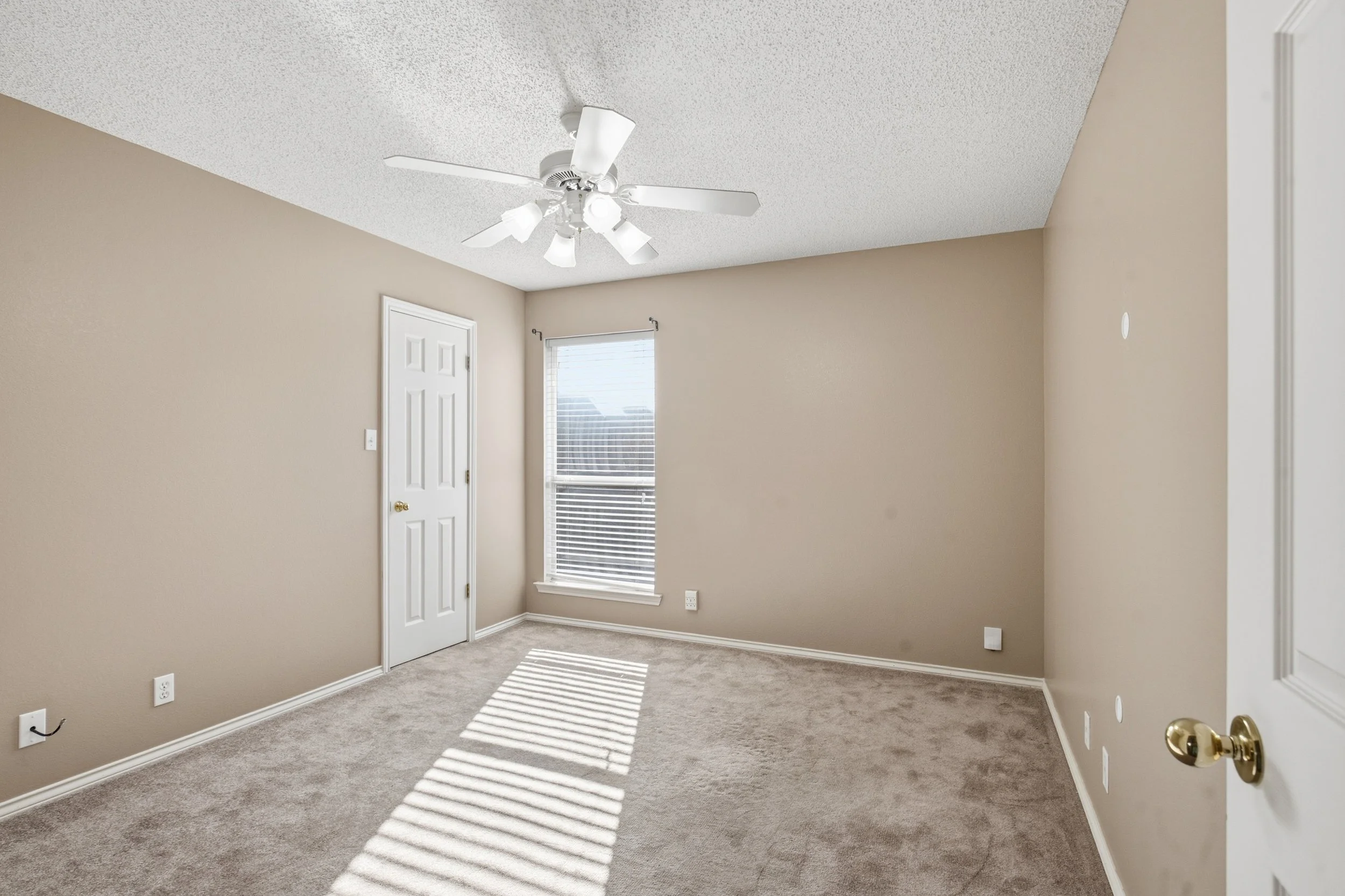 2527_Castleford_Road_Midland_024.jpg