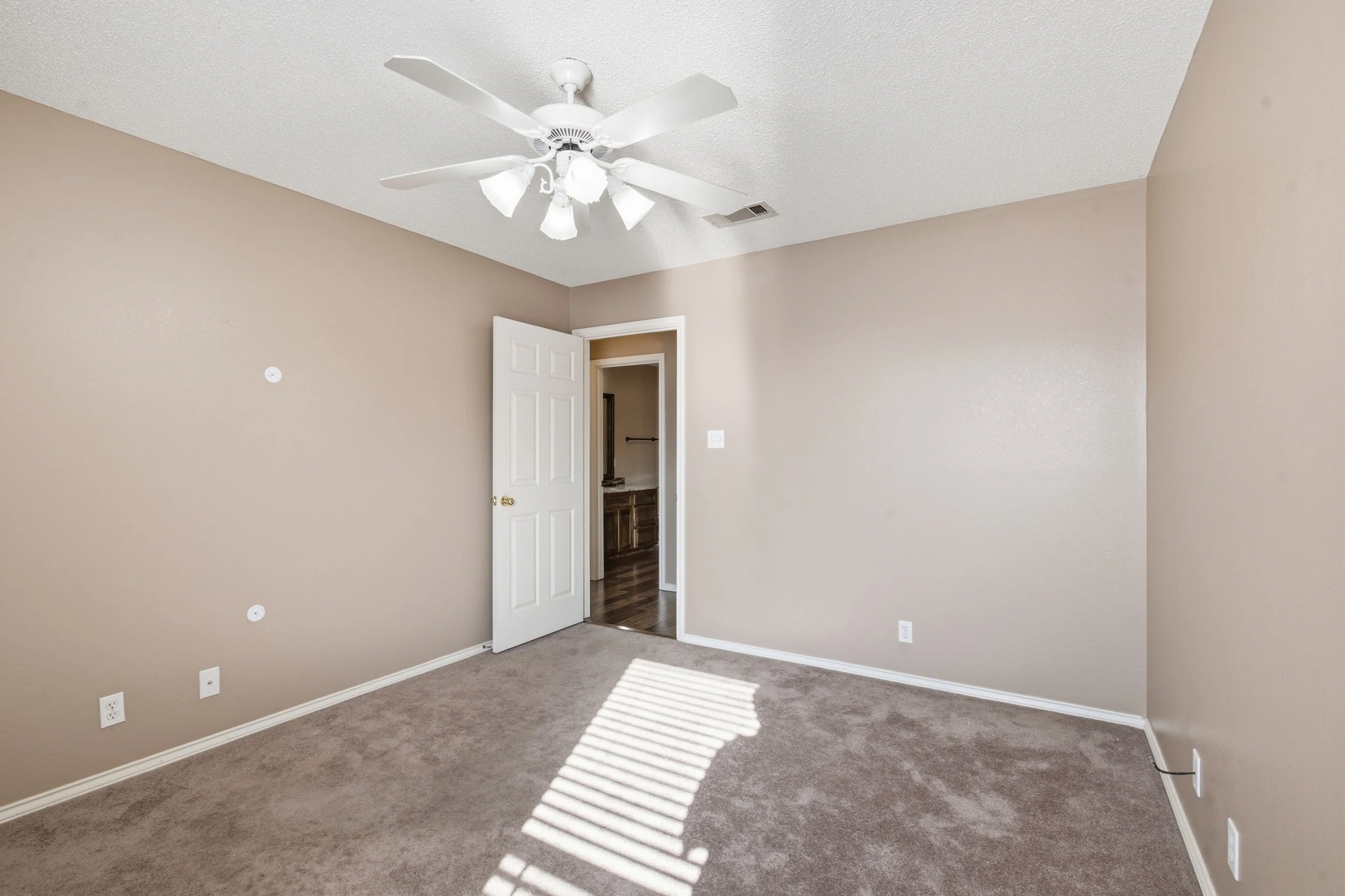 2527_Castleford_Road_Midland_025.jpg
