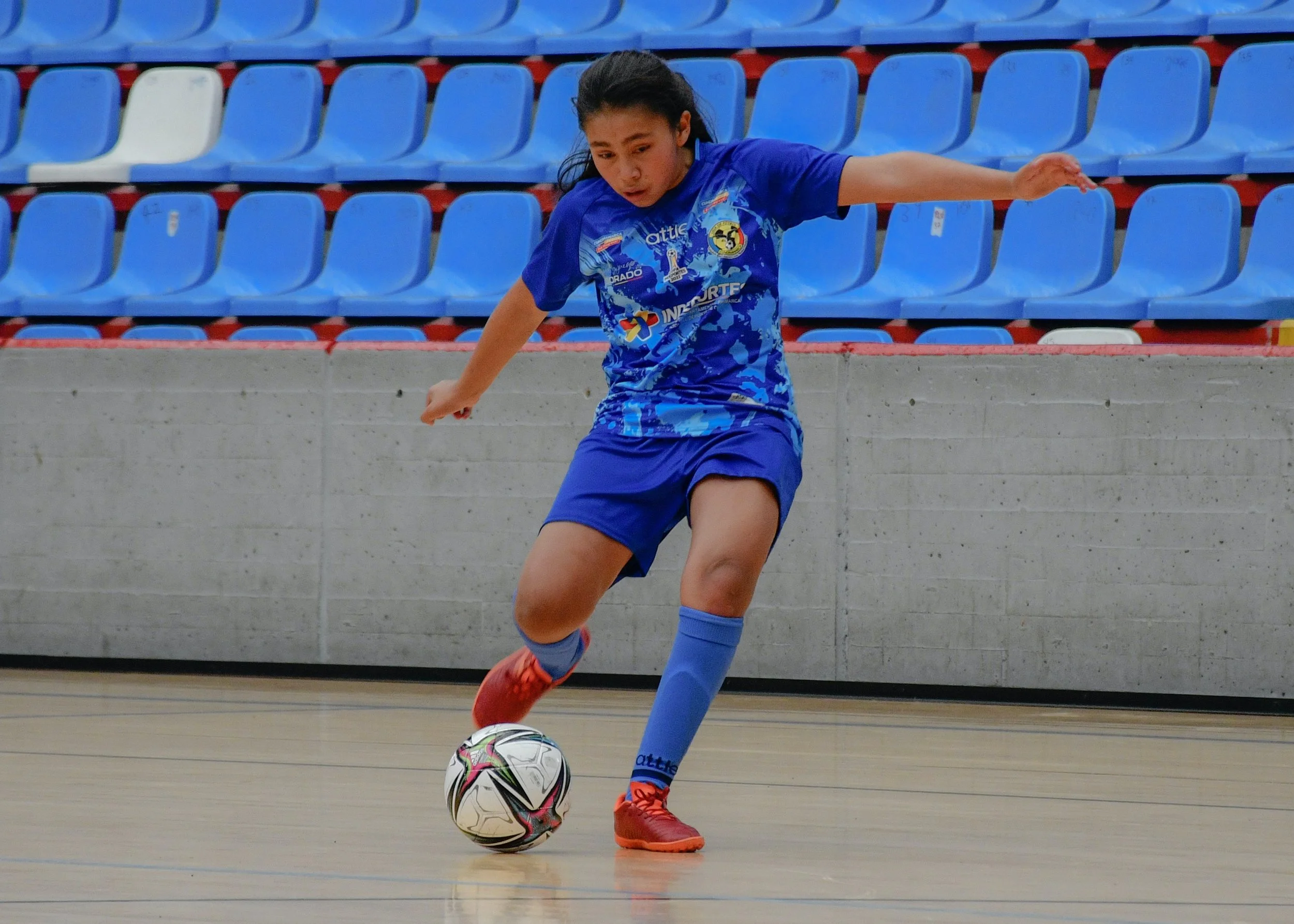 asic futsal