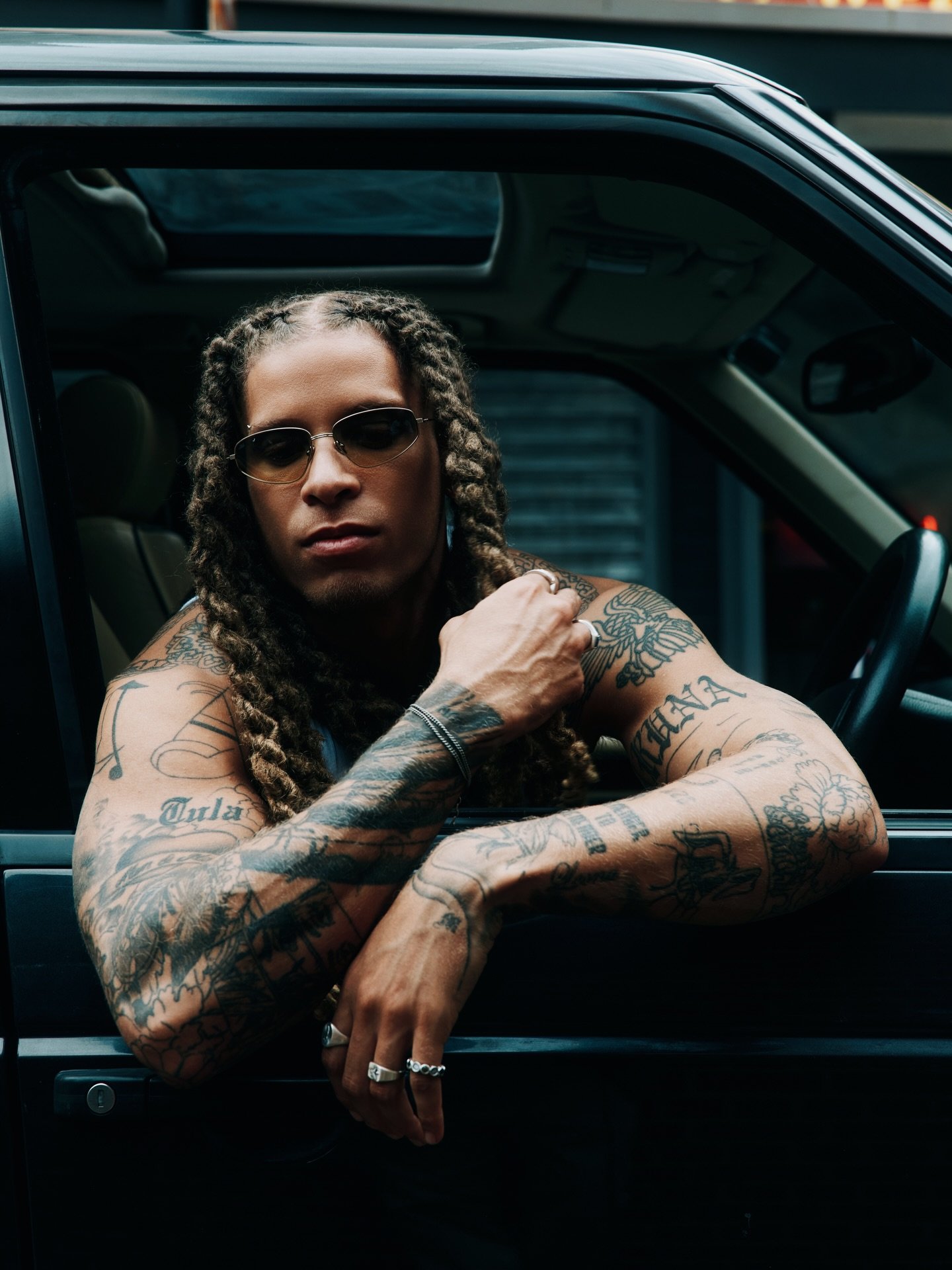 Recent Styling Work for&nbsp;@sergedenimes&nbsp;for their &ldquo;Hidden City&rdquo; Drop II Collection.

Model:&nbsp;@_chuckjunior
Videographer:&nbsp;@itselliotjackson
Director:&nbsp;@proudlock
Photography:&nbsp;@adamfussell
Styling:&nbsp;@rhysmarcus