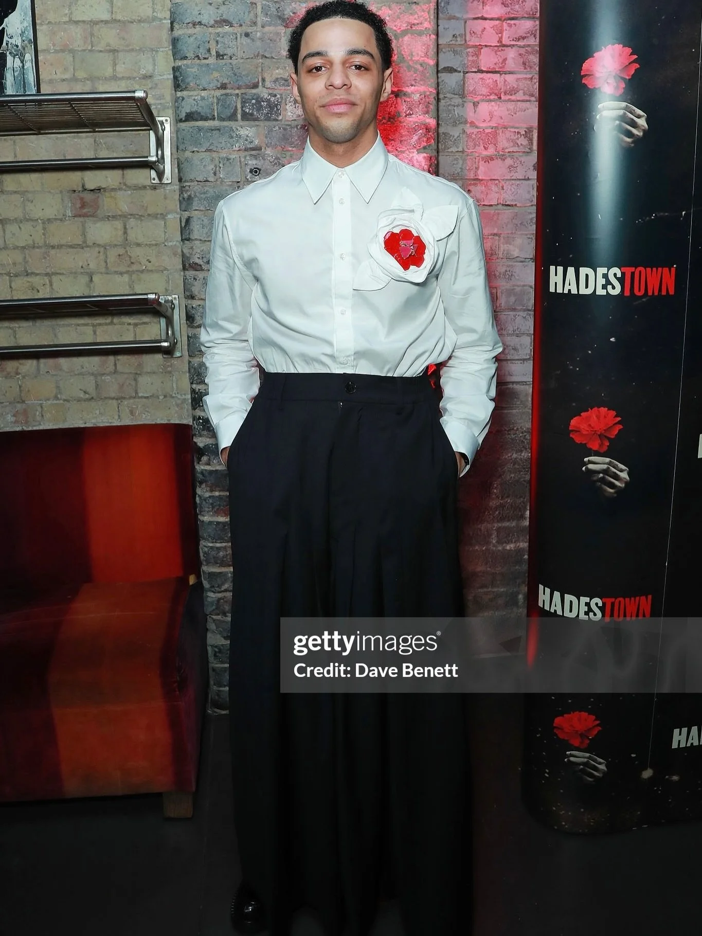 @marley.fenton at the cast reveal gala for @hadestownuk.

wearing: @simonerocha_, @fengchenwang, and @prada 
styling assistant: @dianahgwendu 

#rhysselects