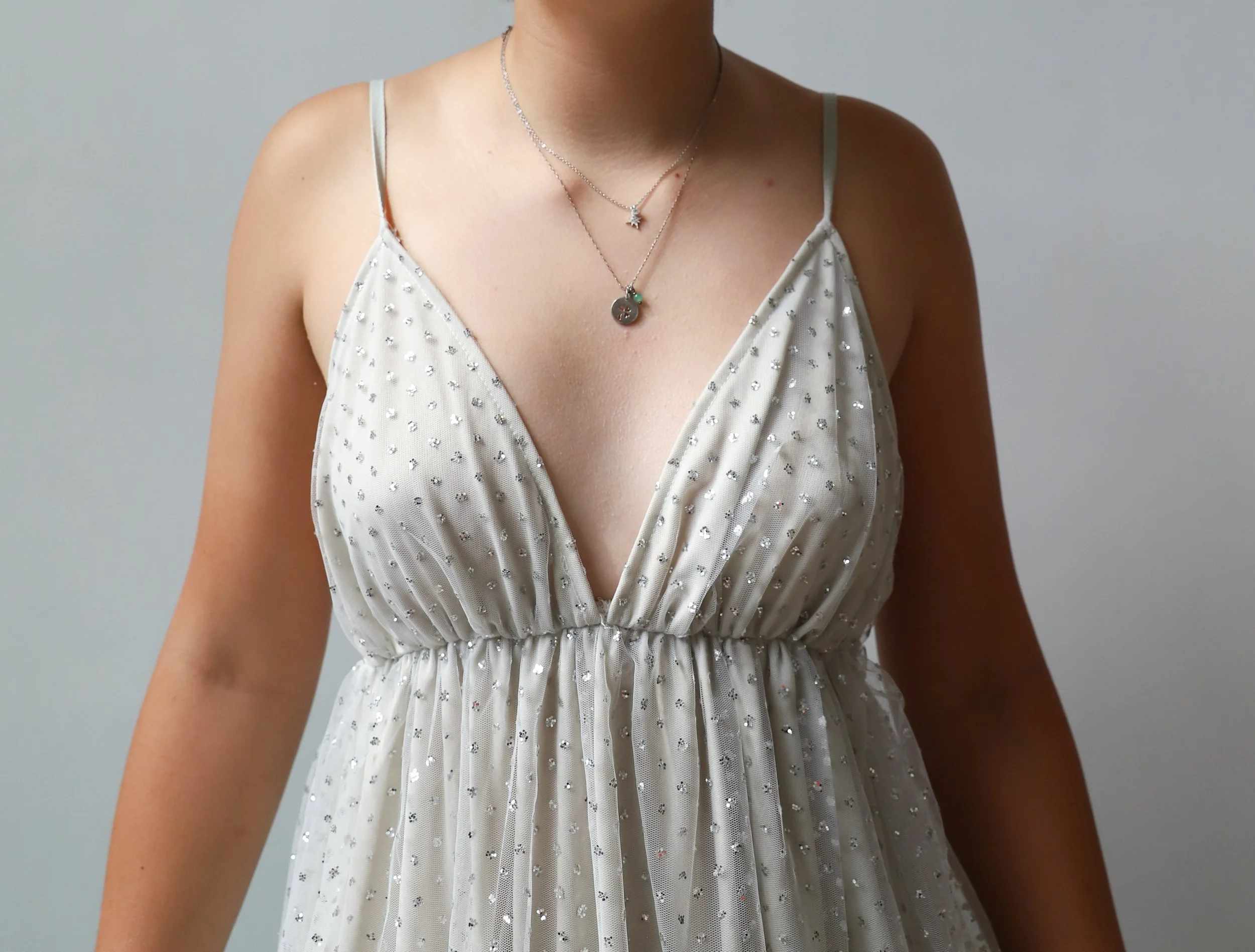 ALYSI アリジ ニット オーストリッチ フェザー パール 36 Alice + Olivia Grey Beaded Halter Dress | Pass Down The Gown
