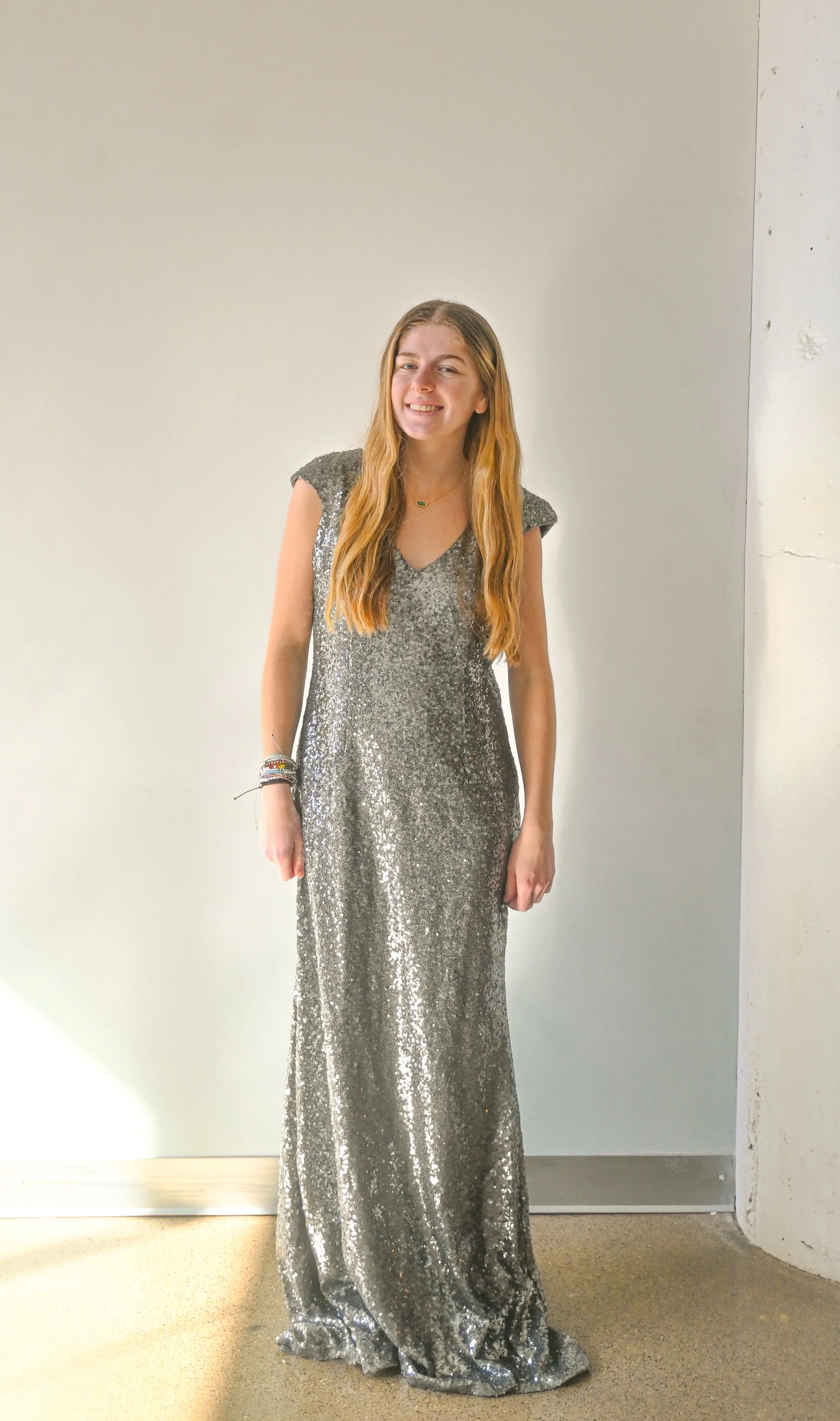 ALYSI アリジ ニット オーストリッチ フェザー パール 36 Alice + Olivia Grey Beaded Halter Dress | Pass Down The Gown