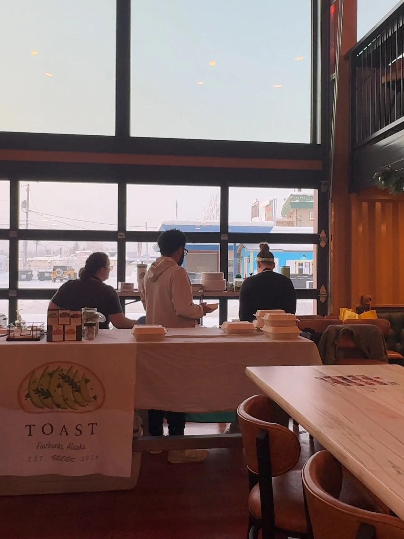 Pop in alert 🚨 @toastfbx is joining us again today from 11am to 2pm serving up their incredible gourmet toast. They&rsquo;ll be set up inside the building, so you can grab it to go or relax and enjoy it in our seating area.

We&rsquo;ve also got a g