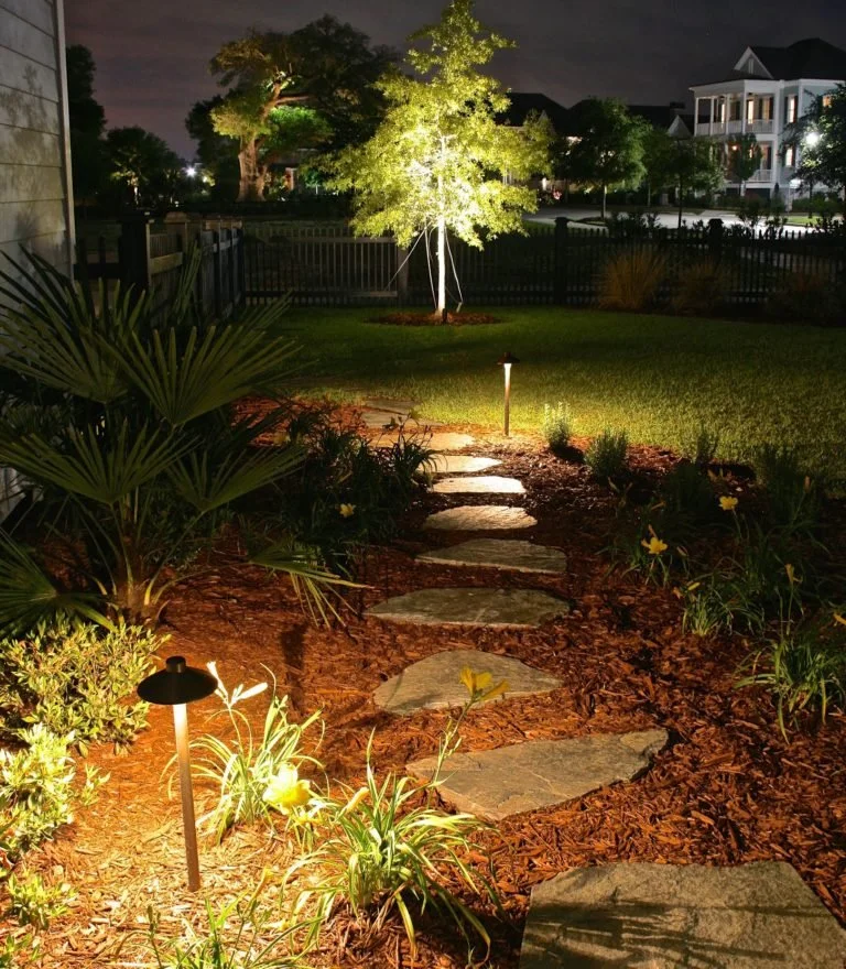 landscape lighting 4.jpg