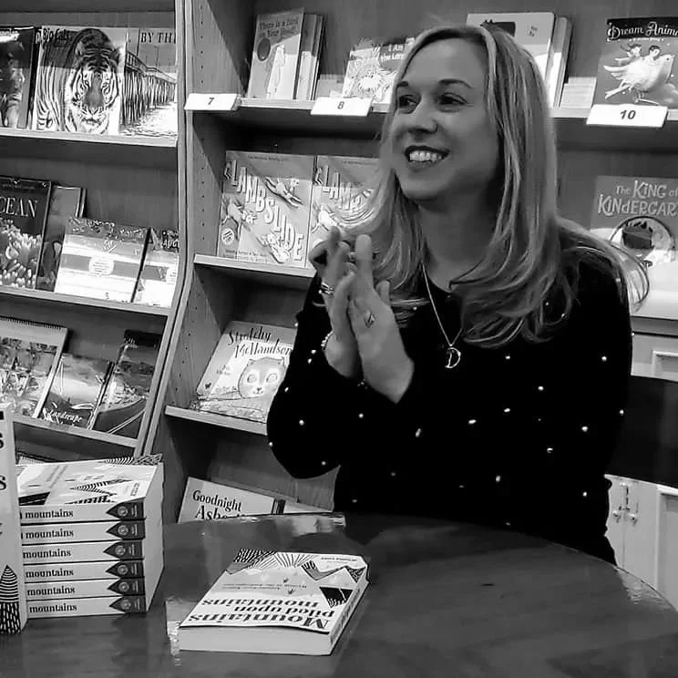 Ellenbooksigning.JPG