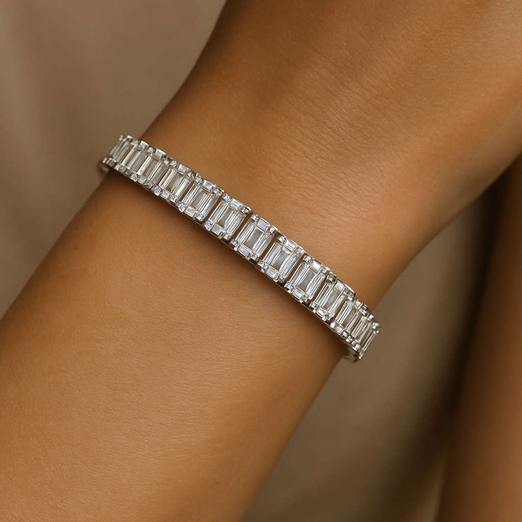 18.5 Carat Emerald-Cut 5mm Moissanite Tennis Bracelet 18K White Gold Vermeil - Emily