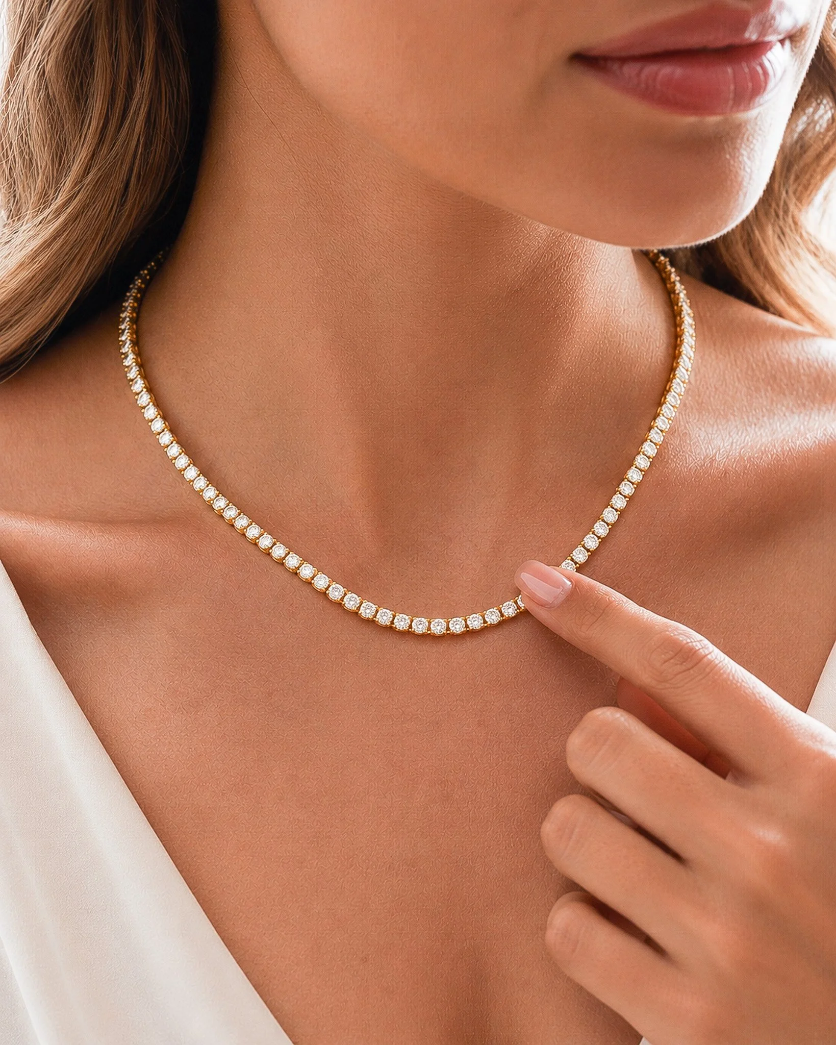 3mm necklace_yellow_model3.jpg