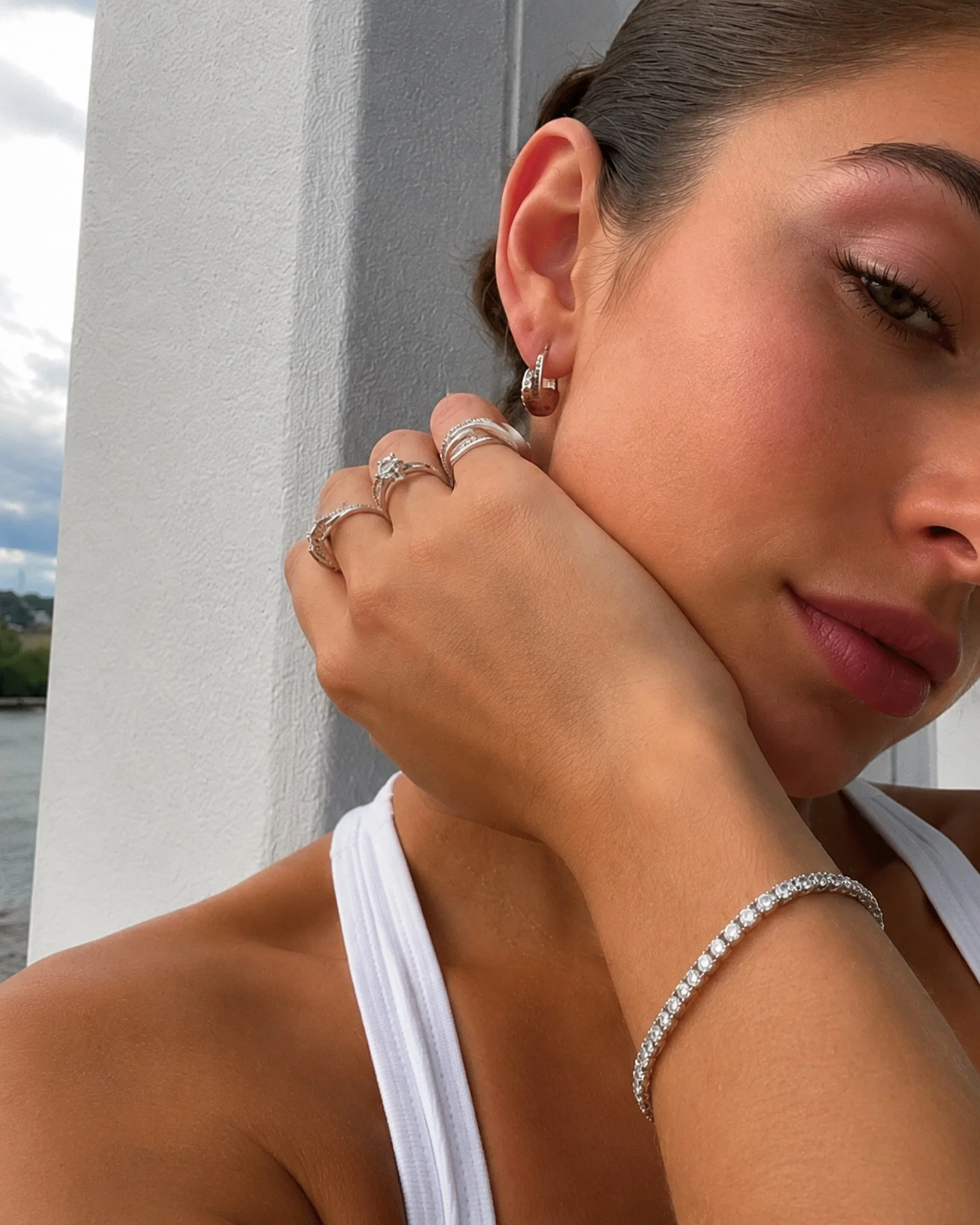 Model_bracelet_3.jpg