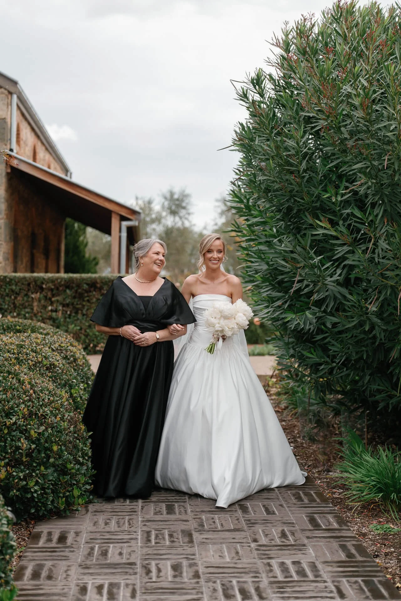 goonoogoonoo-station-tammworth-bride-groom-8.jpg