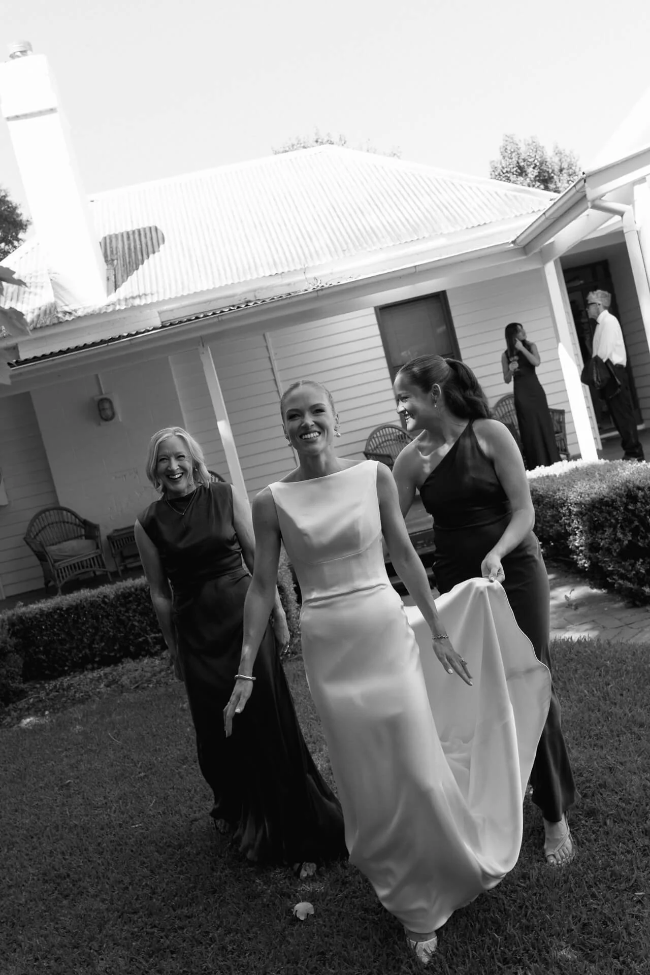 emily-max-merribee-wedding-sydney-12.jpg