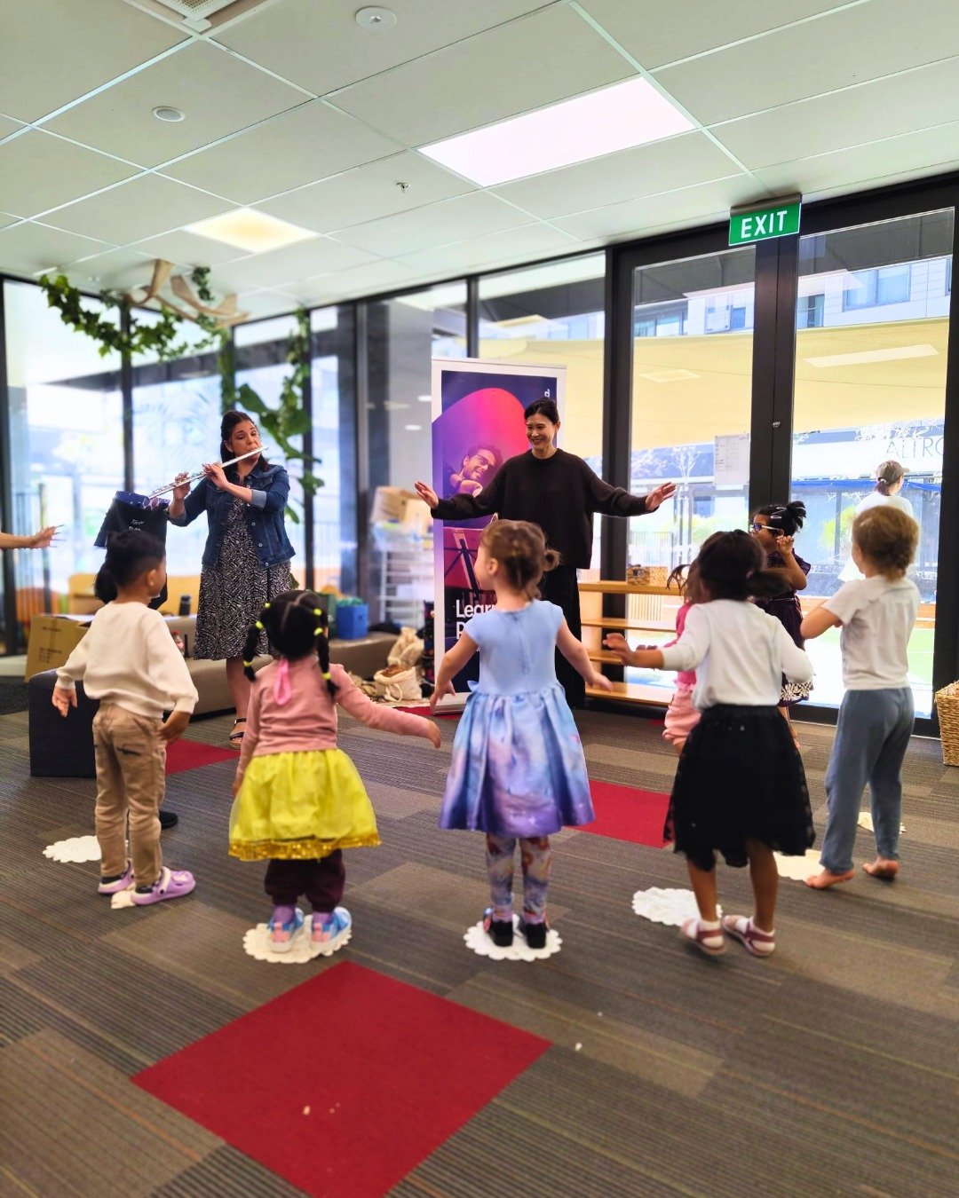 The Auckland Philharmonia Comes to Sugartree Lane Preschool!