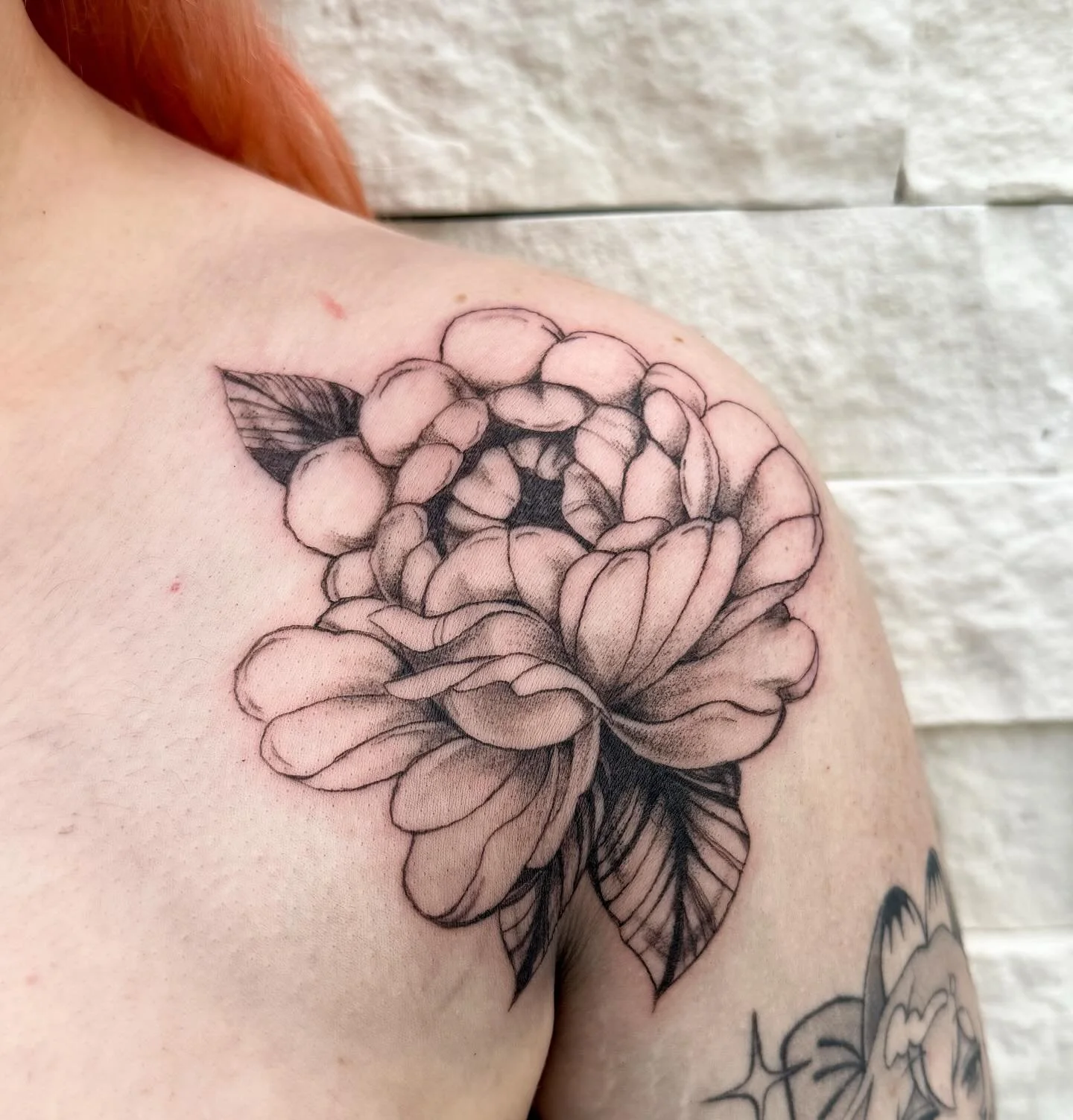 Peonies from my flash for Peter. &lt;\3 This was a special one! Also going to be working on my magic girl flash and it will be released very soon&hellip;!

If you haven&rsquo;t followed Peter on his tattoo/art journey, please do!
@peterpieart &amp; @