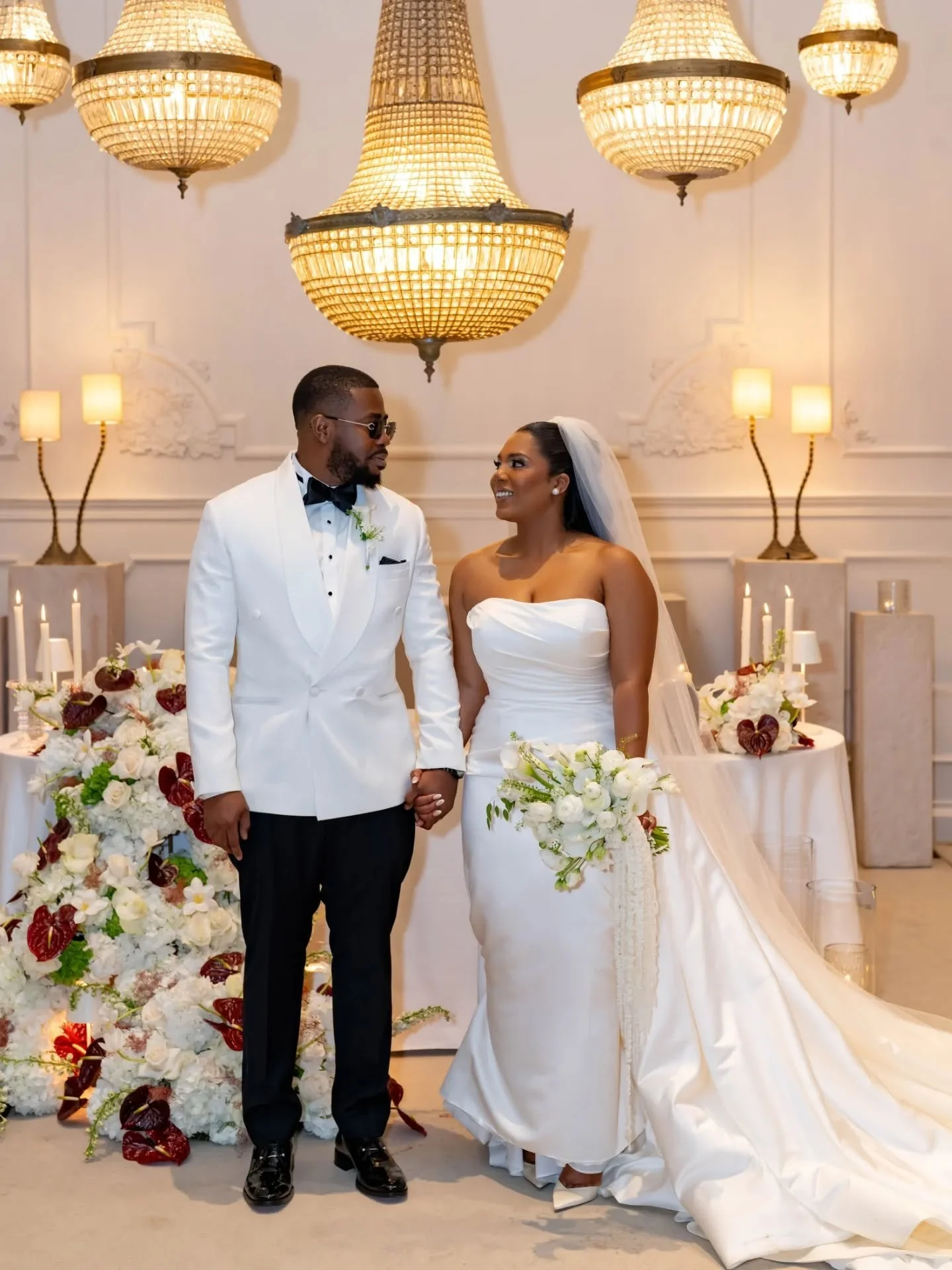Surrounded by love❤️wrapped in grace, and bound by a promise that lasts a lifetime 🧬 This is more than a wedding, it's the start of forever❤️💍😍❤️

Photographer:  @studio55bymich
Videographer: @asfilms.co
Venue:@solardalevada_lagodoscisnes
Groom: @