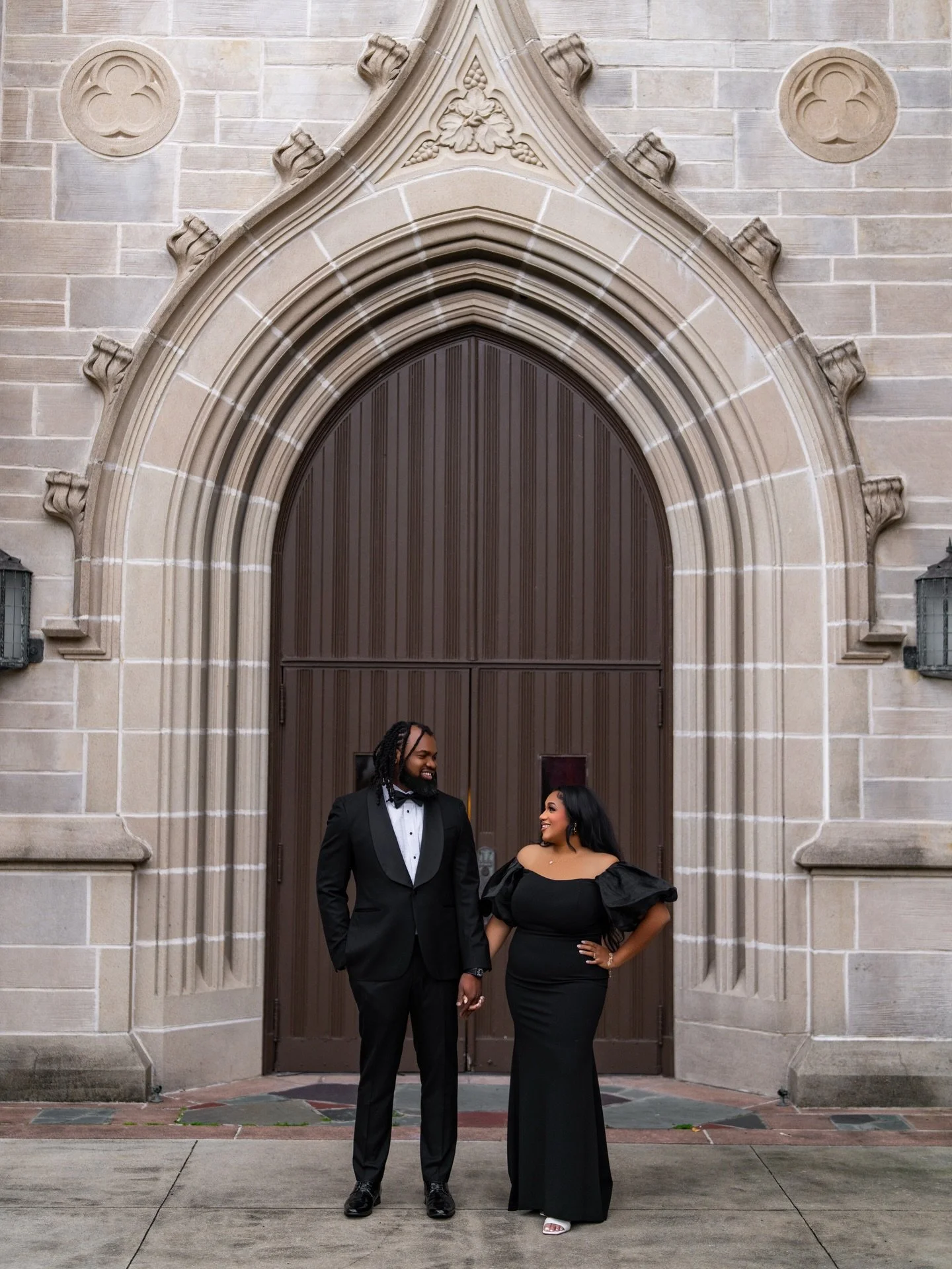 Soft moments🤍real connection🖤and imagery that lasts!

Photographer: @studio55bymich 
Videographer: @asfilms.co 
#engagementphotos #coupleportraits #studio55bymich #engagementinspo #houstonphotographer