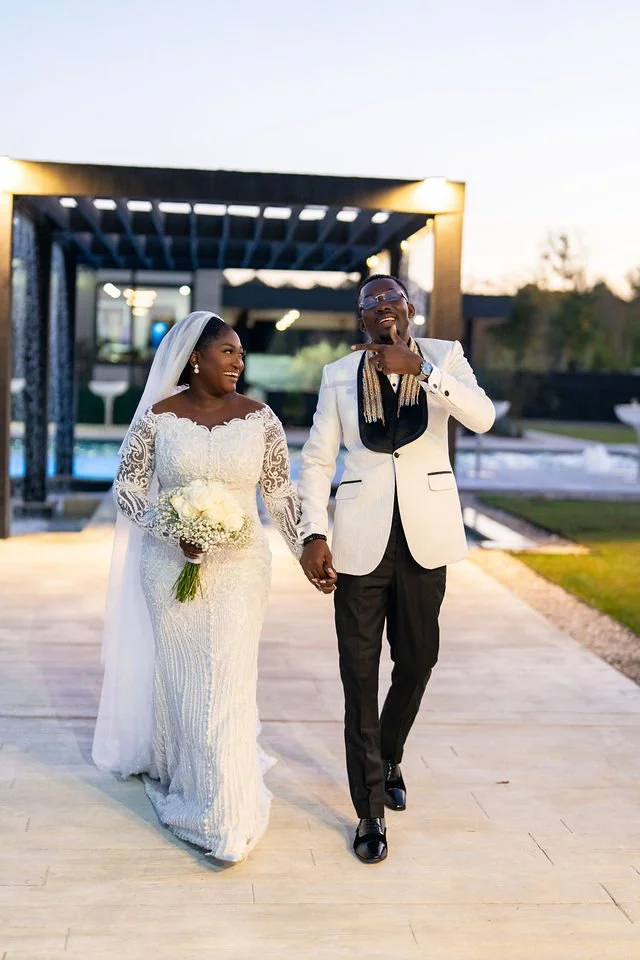 The Reception Photos You Don't Want to Miss: Beyond the First Dance