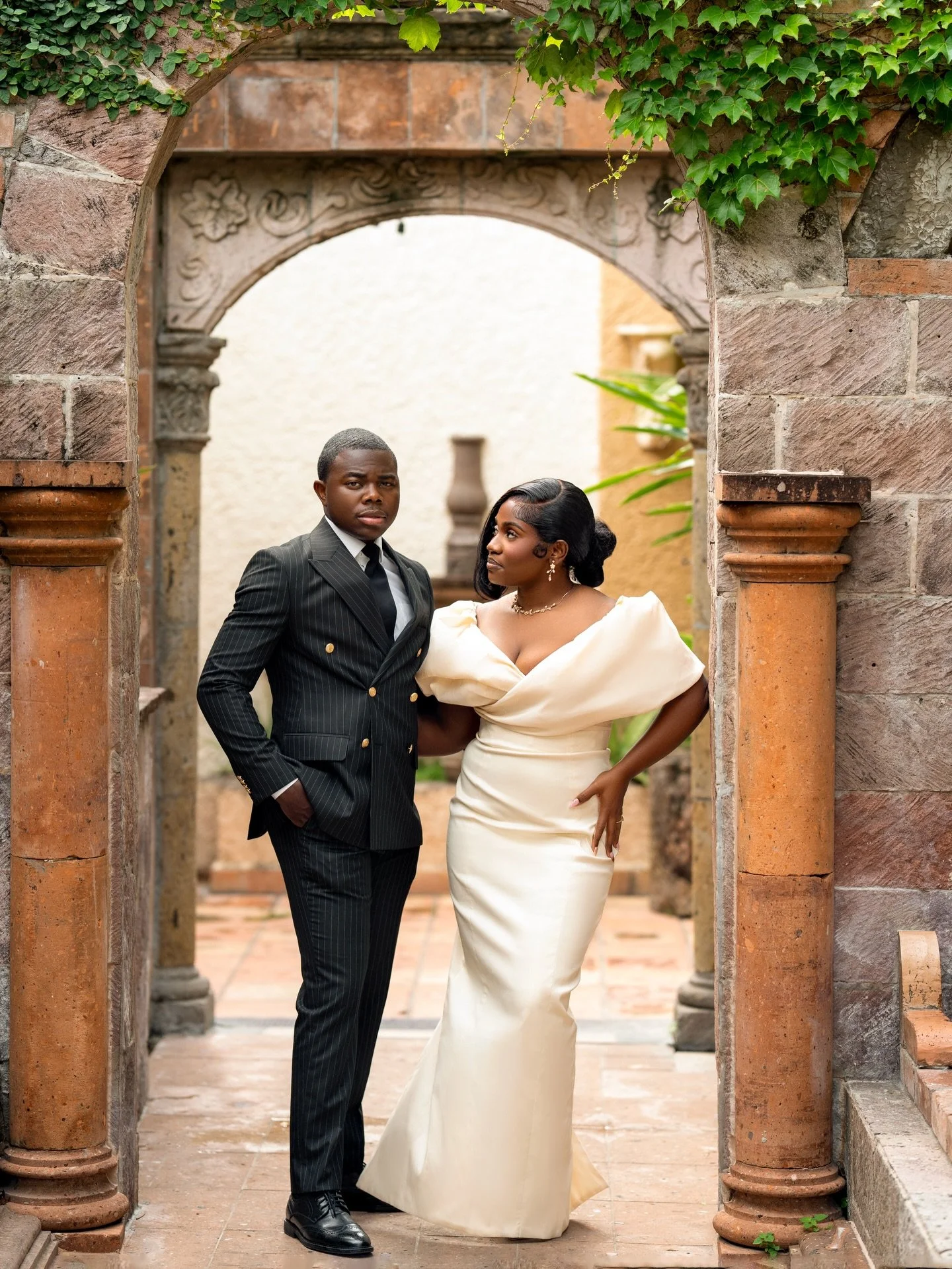 The perfect pair in the perfect setting🤍

Photography: @studio55bymich 

#engagementshoots #houstonphotographer #studio55bymich #engagementshootinspo #blacklove