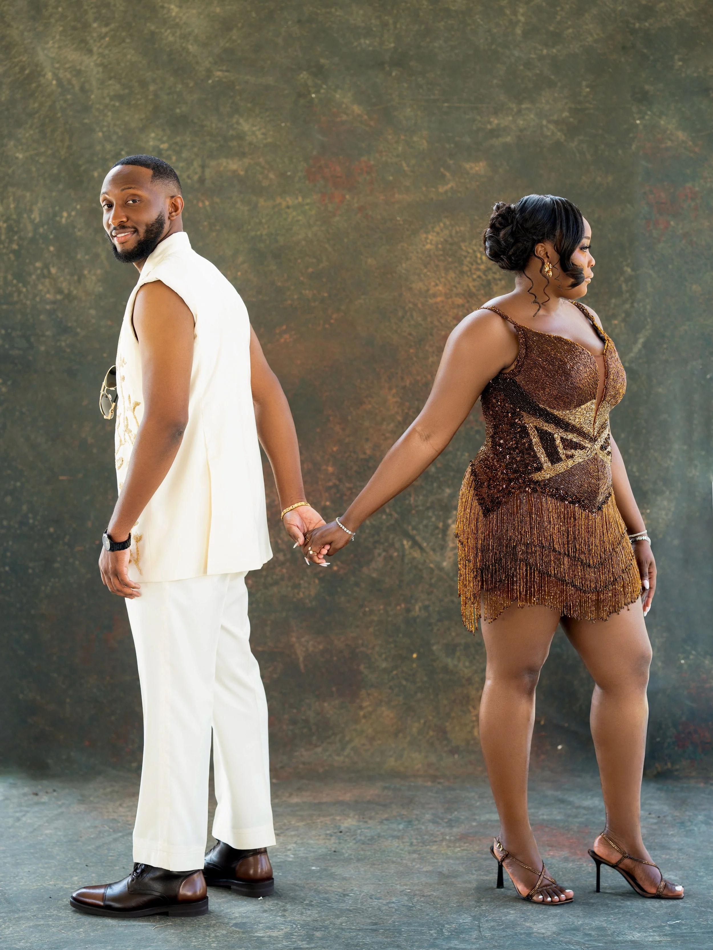 Uzo &amp; Dera 💍
Love, laughter and a whole lot of beauty🤎
Bride: @_derraah
Groom: @thatguy_uzo
Photography: @studio55bymich
Videography: @asfilms.co 
Planner: @weddingsbyoyindre
Makeup: @tifes_signature
Hair: @chelleellie
Bride&rsquo;s Outfits: @h