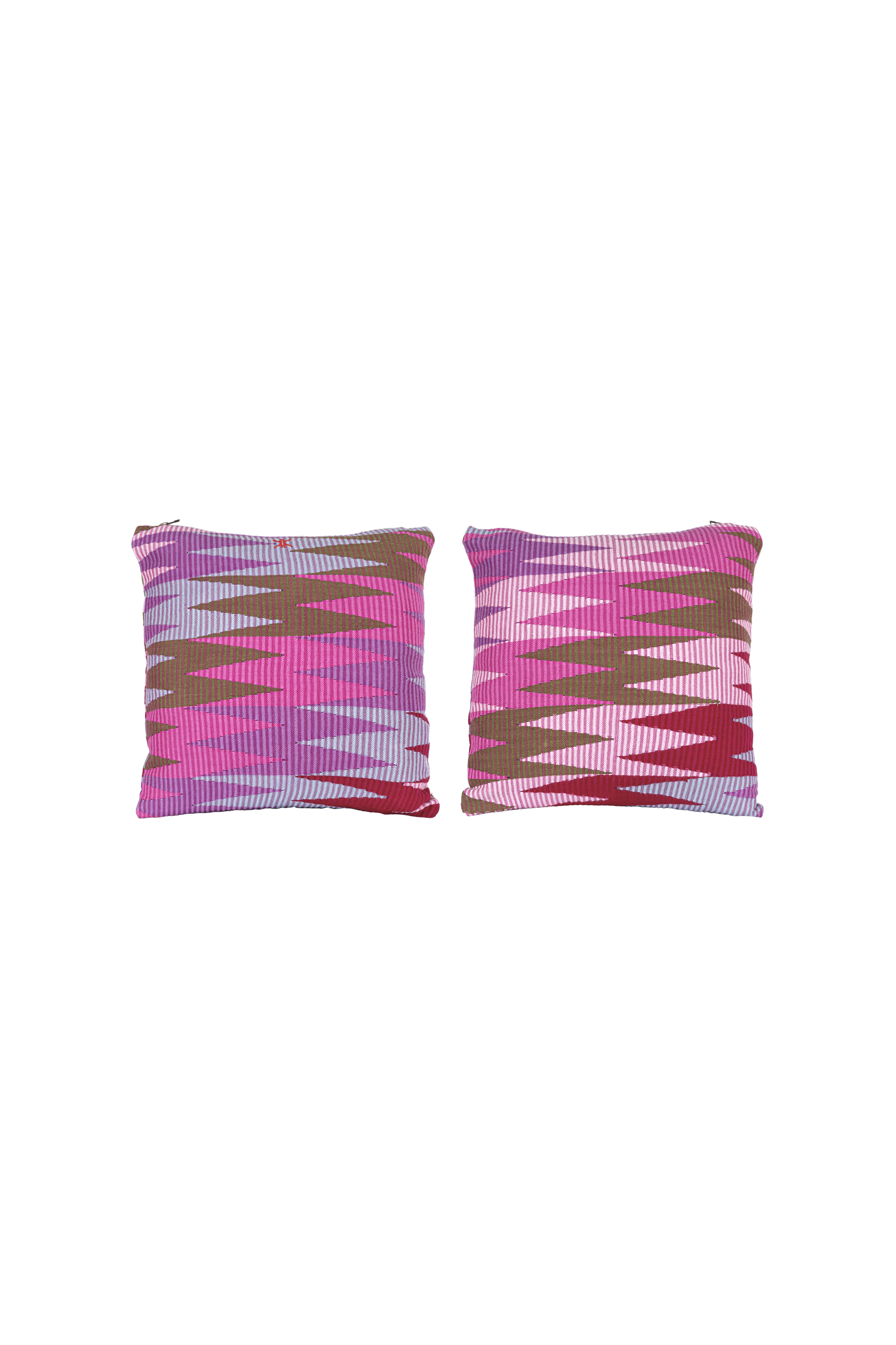 2026-07-13_IMG-4659_PILLOW CASSES 40X40_RRCO 1.C4-KEMBOJA_OS_SS26-IKKIMO_4325358 B.png[frontback]